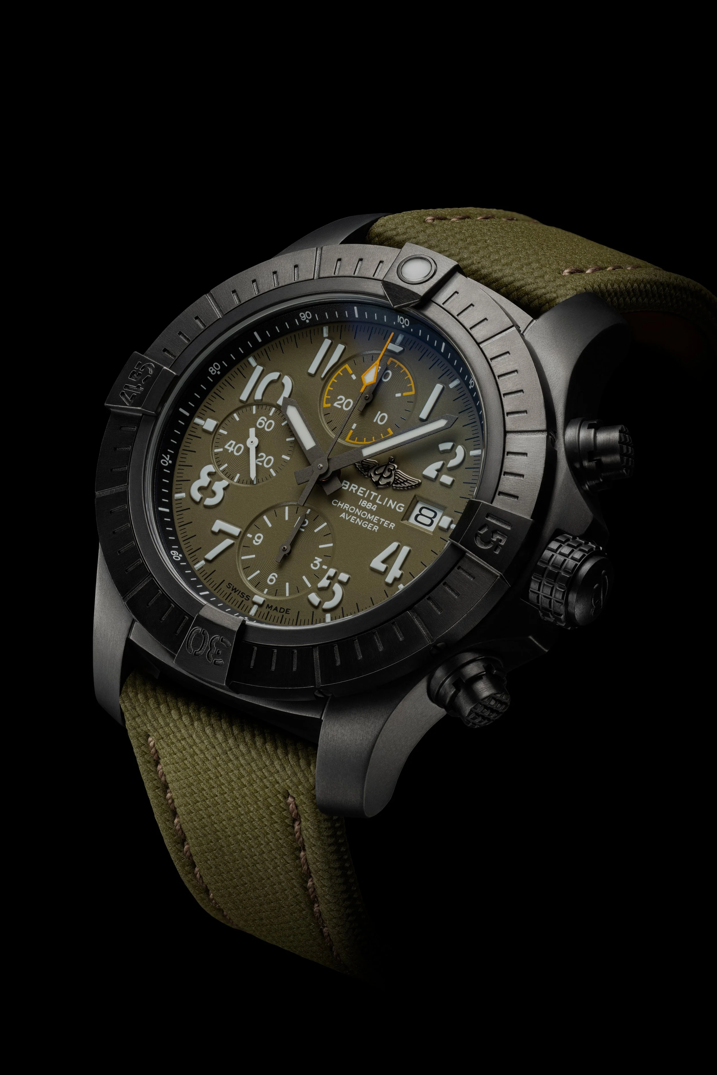 BREITLING_AVENGER-CU-1-4K.jpg