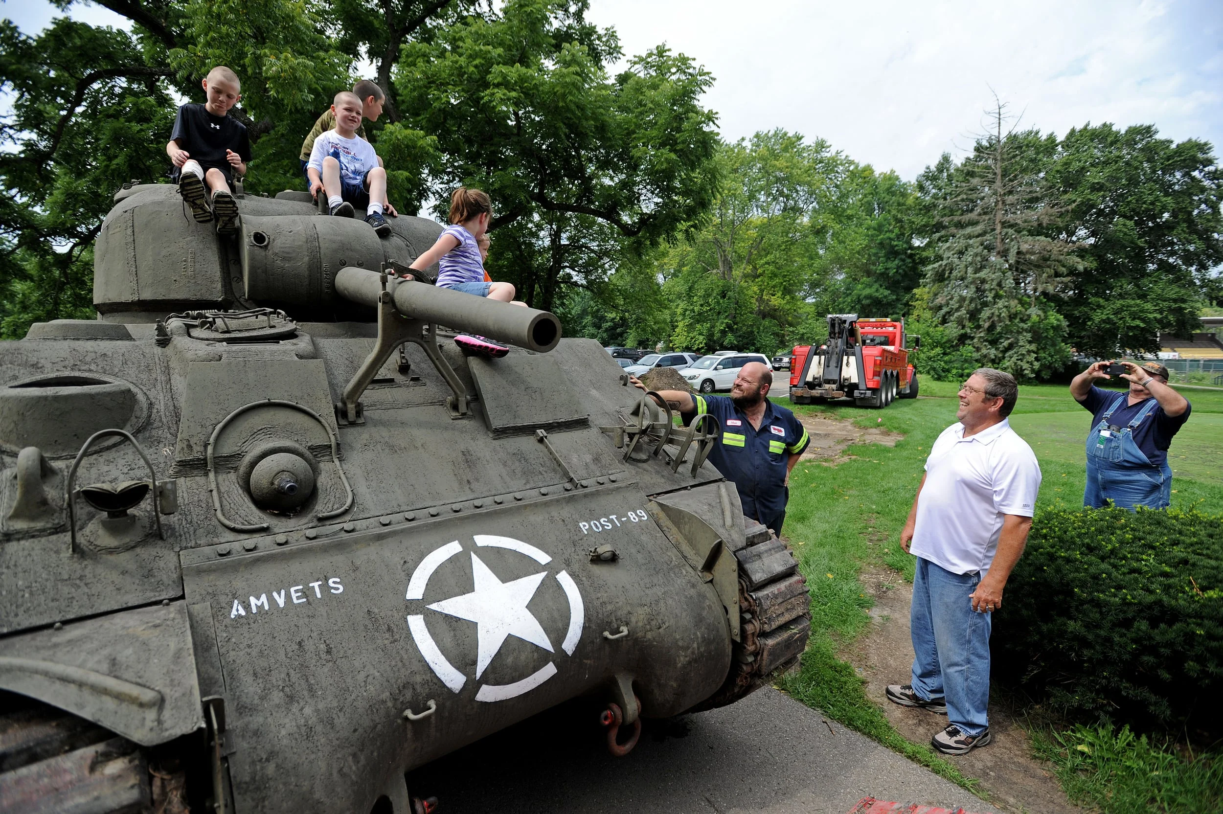 0717 SHERMAN TANK 011.jpg