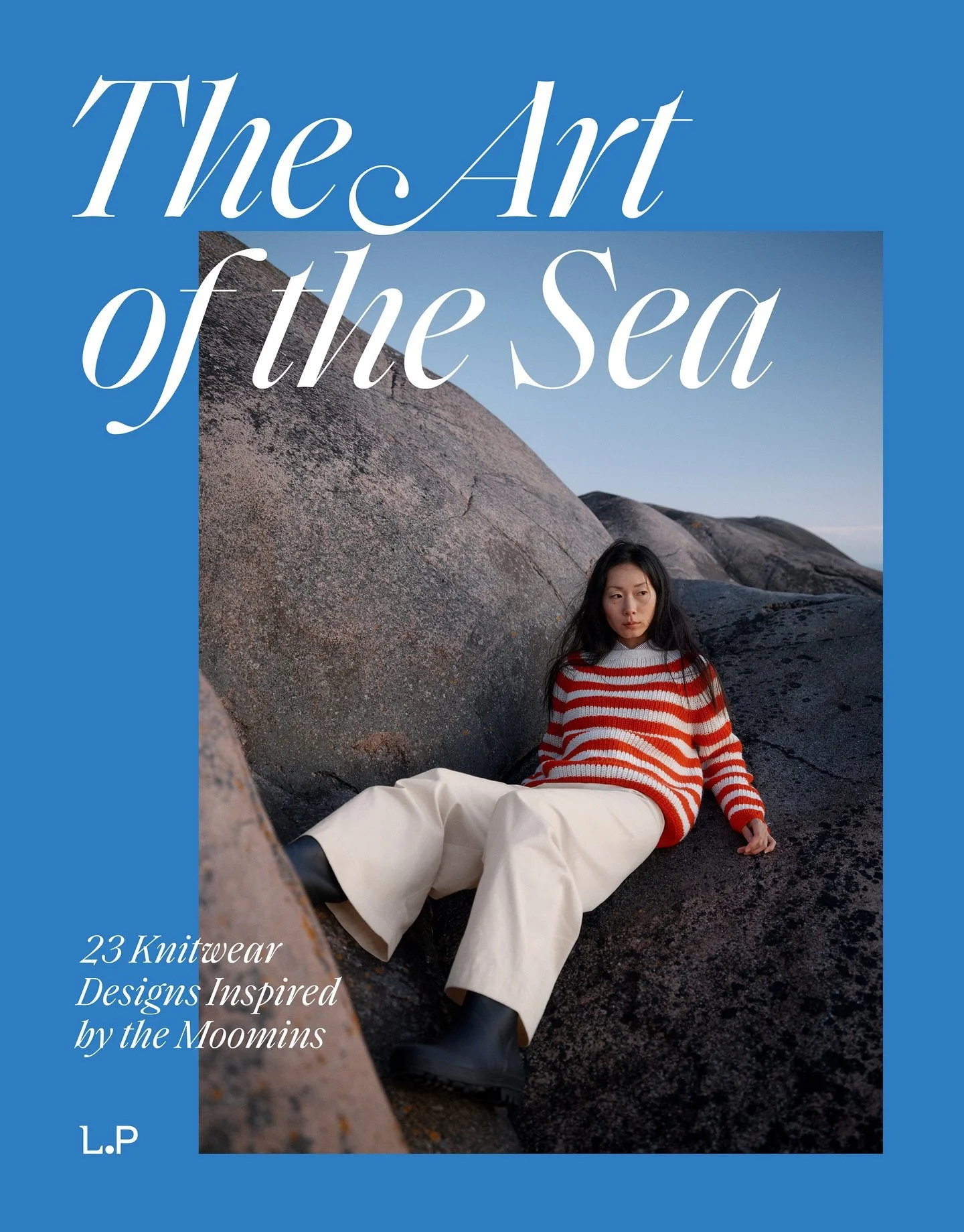 🐚 Giveaway! 🐚 I think a little midweek giveaway would be a nice treat for everyone. 

The Art of the Sea will be released into this world, this coming Friday, November 14th. Due to the generosity of the team at Laine, I have one copy to give away t
