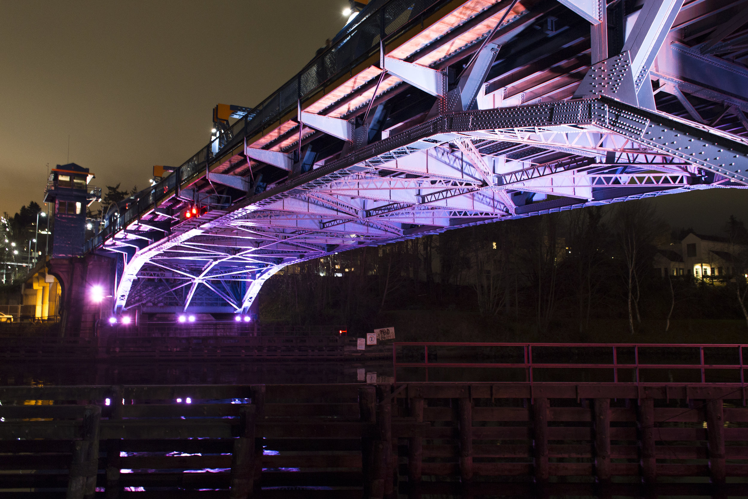 fremont-bridge-lighting_40121928002_o.jpg