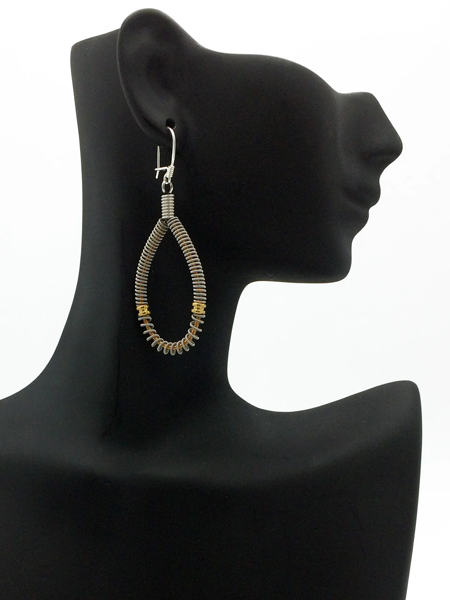 teardrop2-bust2-web.jpg