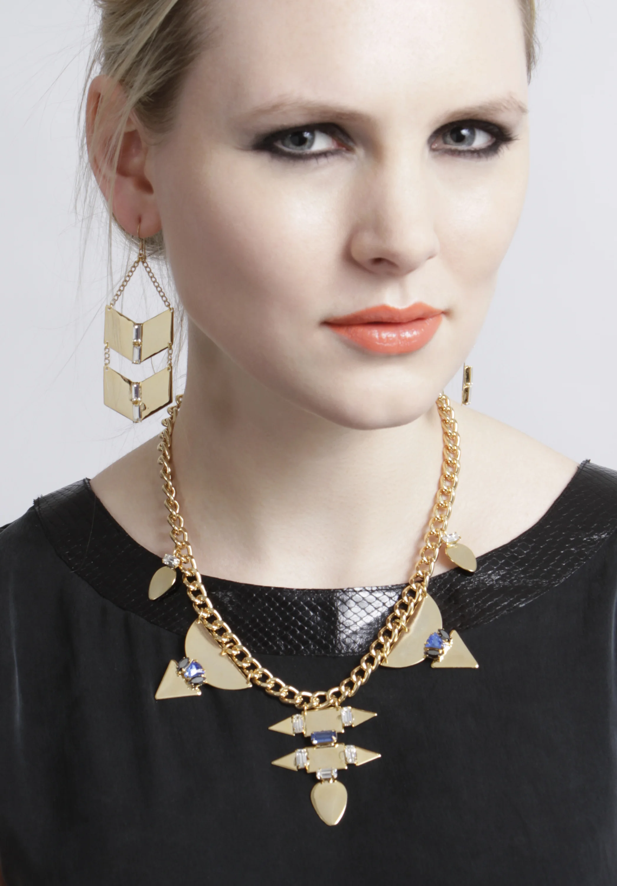 QN.HyndeGold3_1.jpg