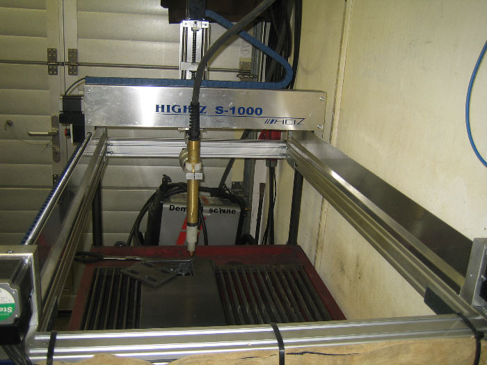 High Z-S Series with Plasma cutter Smaller cutting areas with excellent pricing, Great for entry into the plasma cutting trade