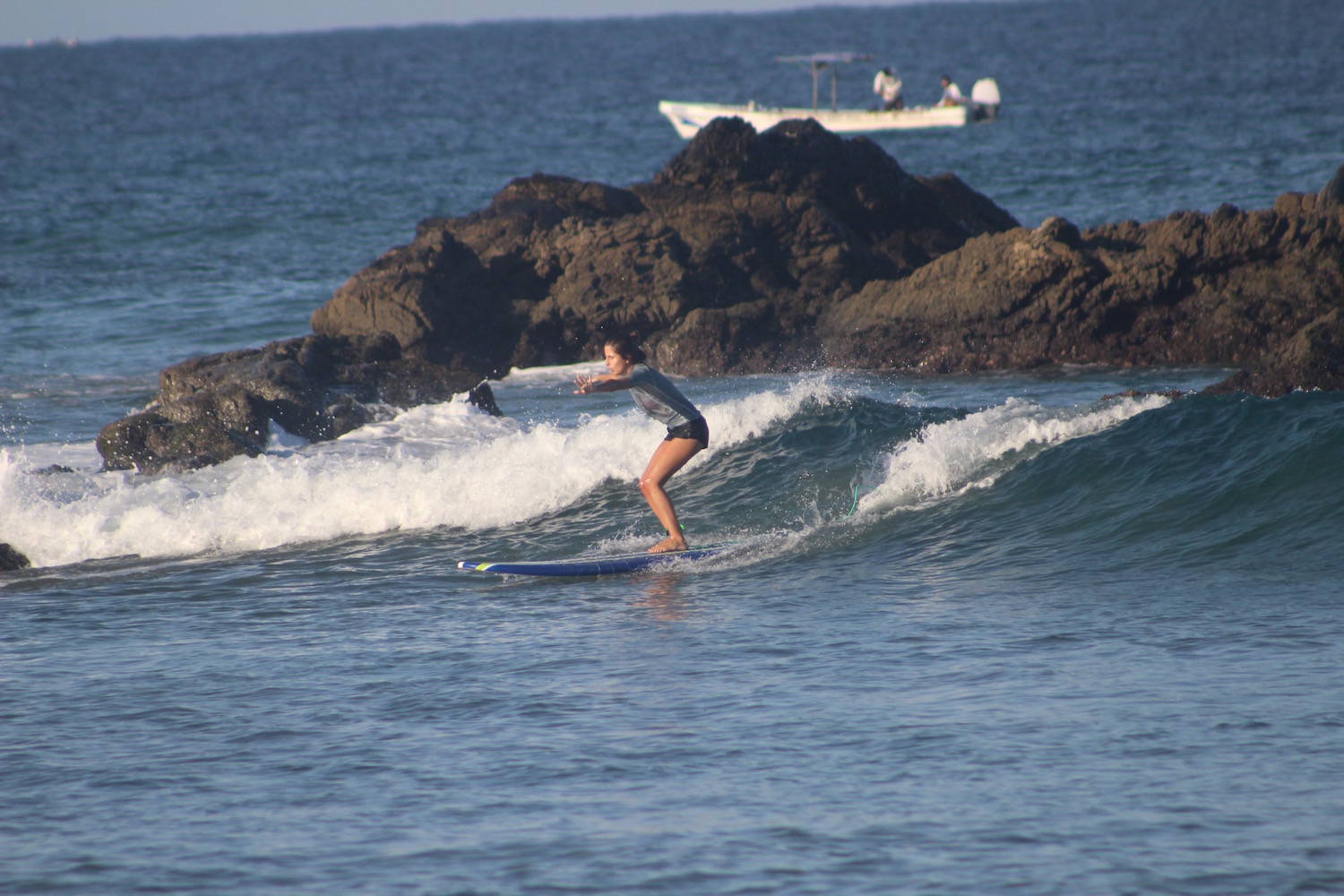 beginner-surfer.jpg