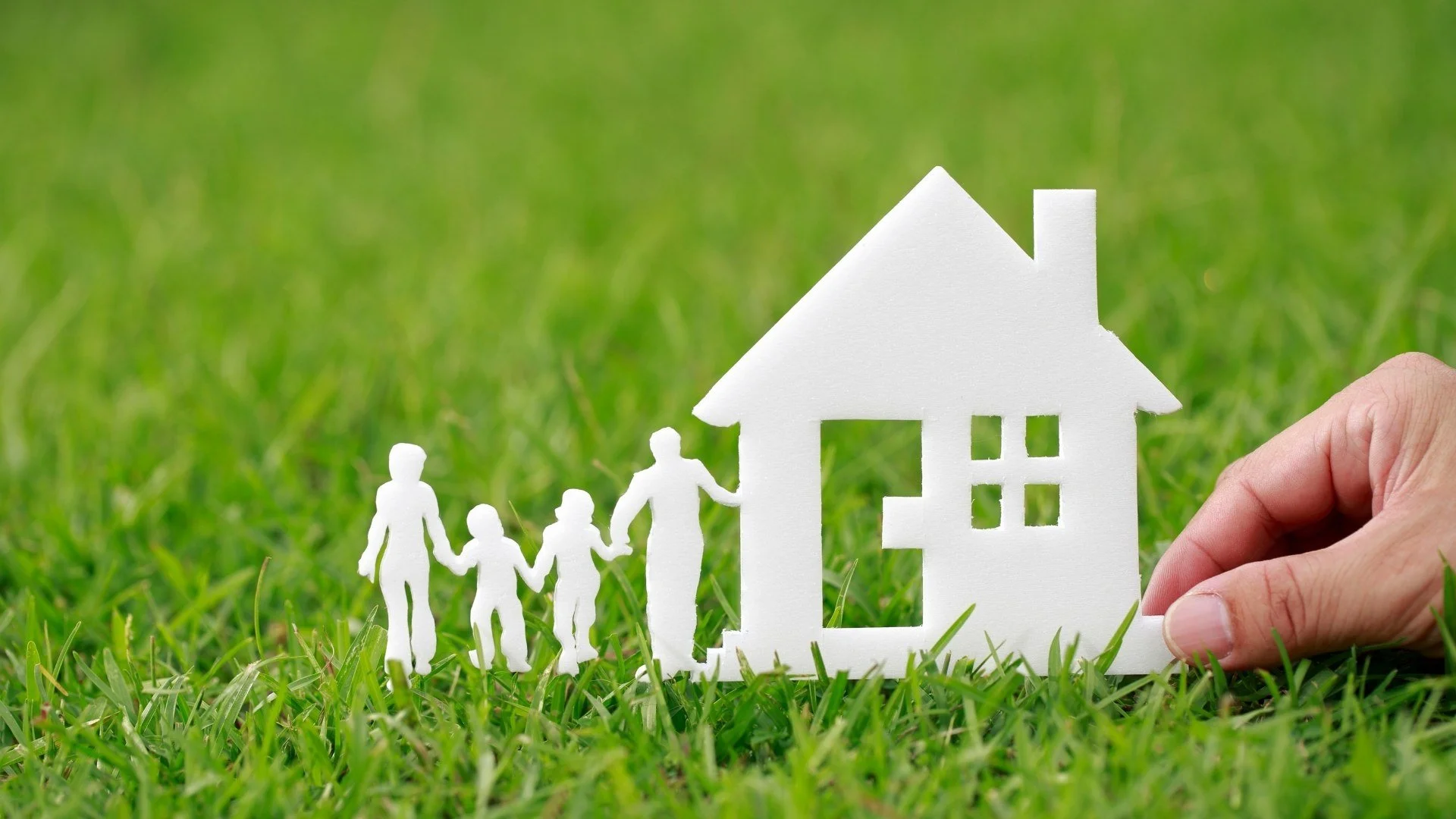 Proportion and curb appeal analysis for a mid-century home family