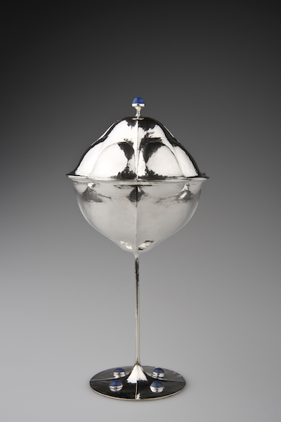 Koloman Moser, Deckelpokal, 1905 - Ausführung: Wiener Werkstätte (Adolf Erbrich) © MAK/Katrin Wißkirchen