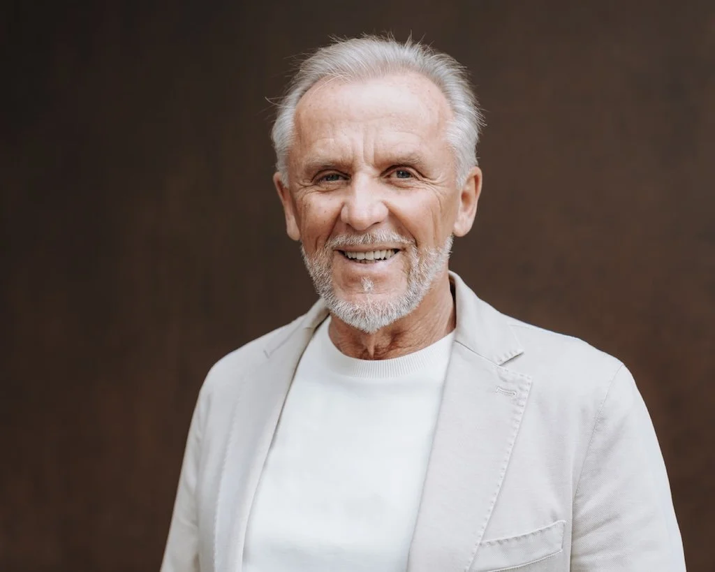 DR. EWALD TÖTH