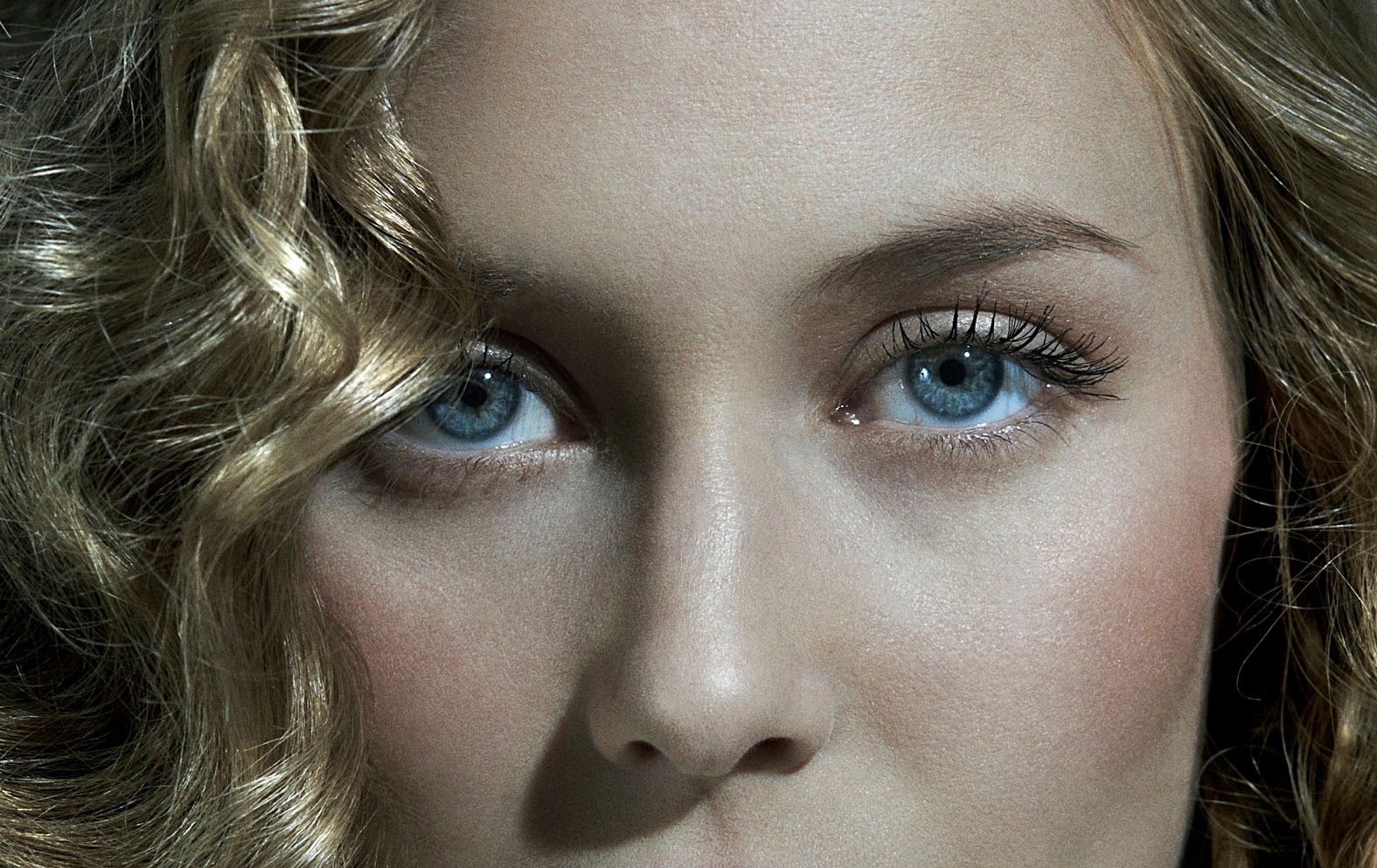VANESSA LORENZO - MAGAZINE LA VANGUARDIA