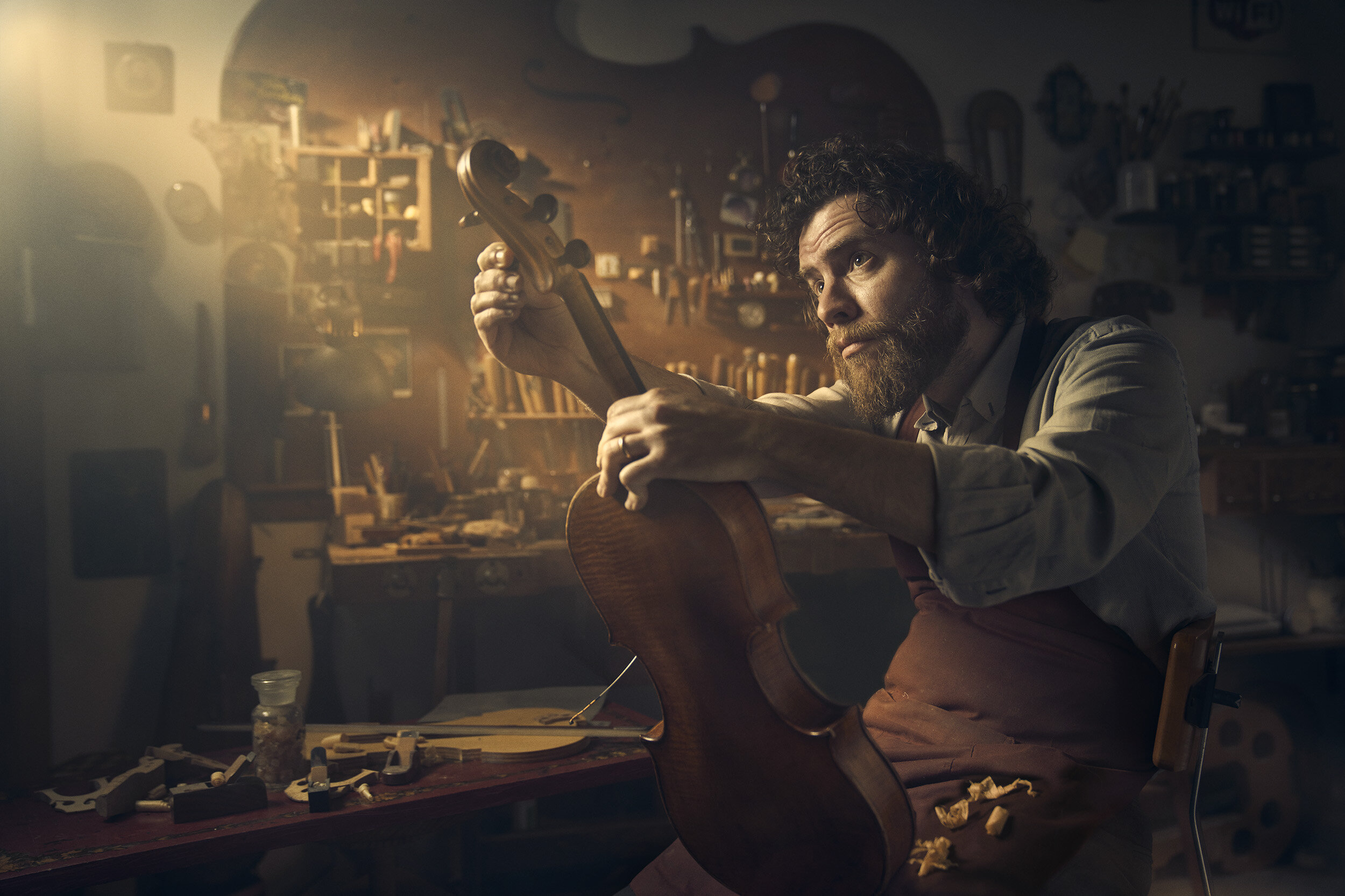  PORTRAIT OF A LUTHIER. GUILLEM GECUBÍ. 