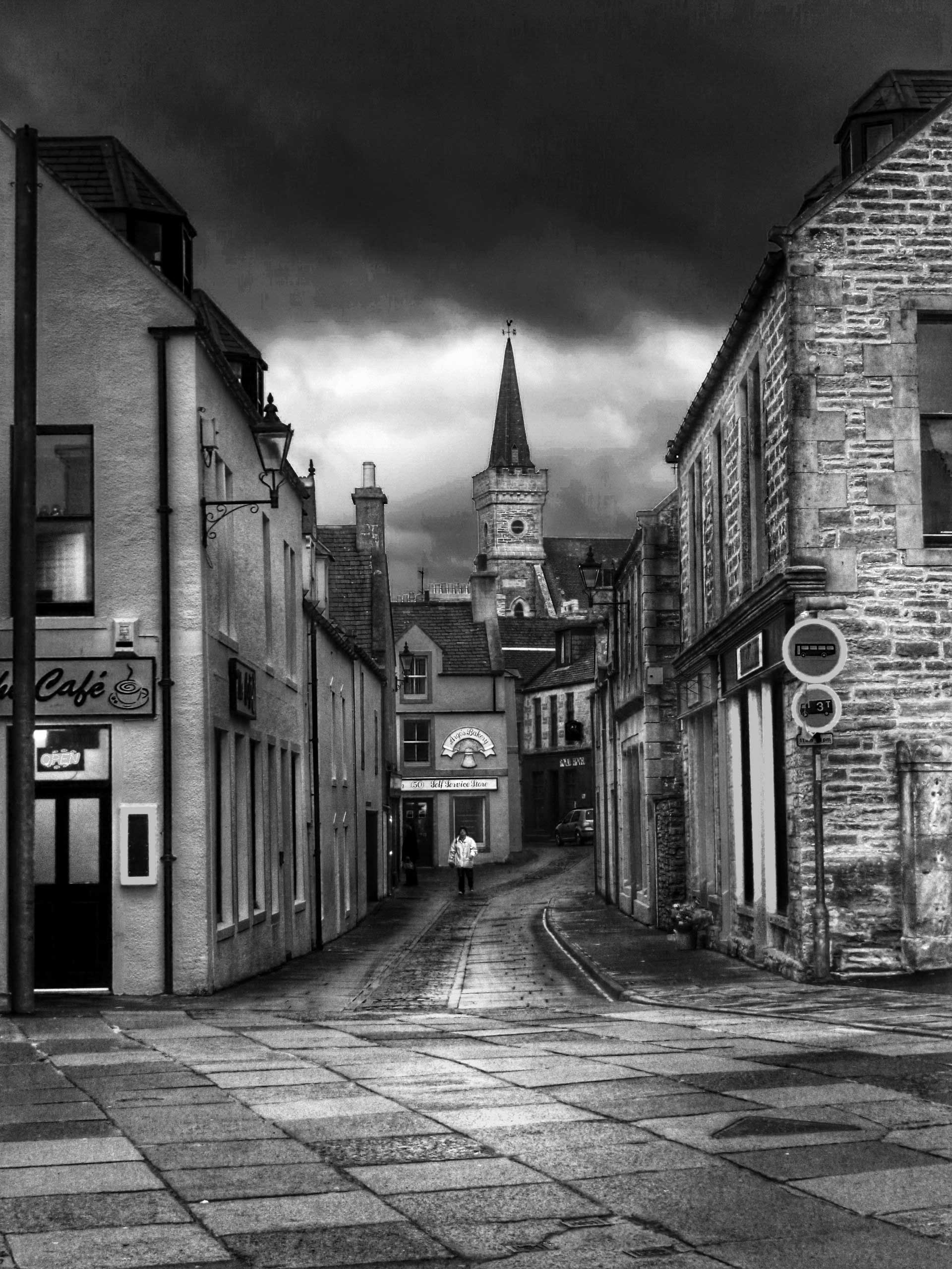 Sheila Garson, Along the Street, Stromness, 2015. © the artist