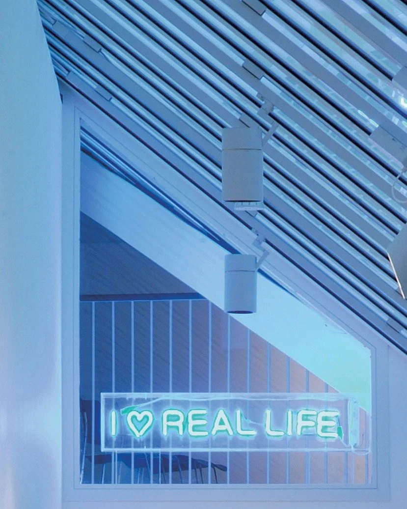 Ross Sinclair, I Love Real Life, 2007 &copy; the artist

@realifersross 

#PierArtsCentre #valentinesday