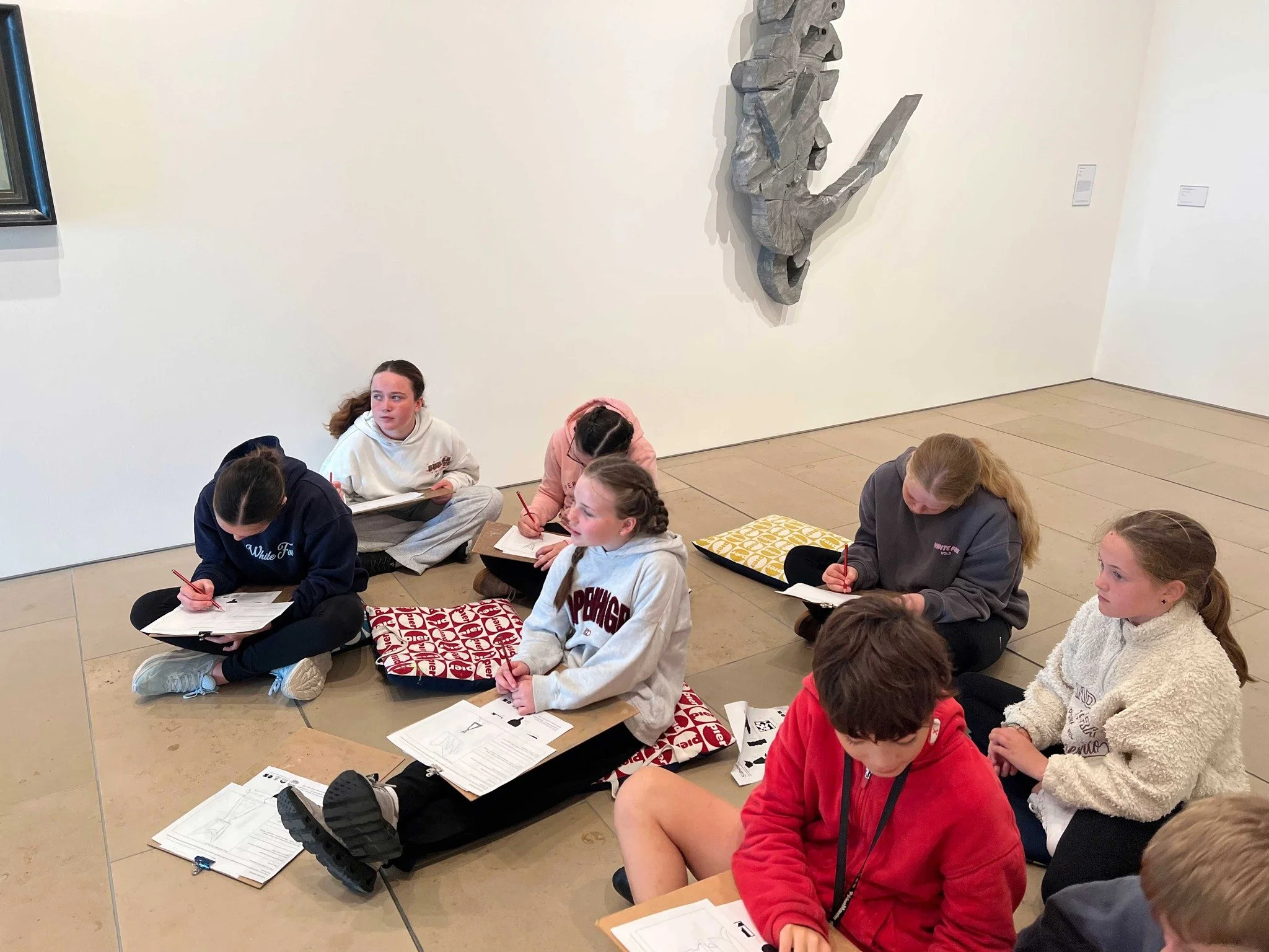 We were delighted to welcome a group of primary 6 pupils from Papdale Primary School earlier this week. The group were involved in our current exhibition Tracing the Natural World, developed through a collaboration between Orkney artist Louise Barrin
