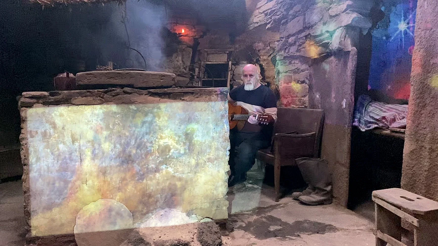 Starting this week: 
Unplugged Orkney Audio-Visual Jamming Project

Artist Emma Ainsley and musician John Phillips will be joined by jazz vocalist Maureen Flaws to create and deliver six interactive improvisatory audio-visual jamming spaces in charac