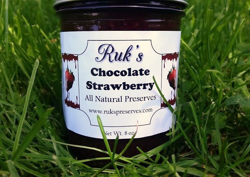 8 oz. Jar (January - December) Drizzle Chocolate Strawberry over your pancakes or strawberry shortcake and it is sure to be a crowd pleaser! Ingredients: Strawberries, Sugar, Pectin, Cocoa, Organic Lemon Juice