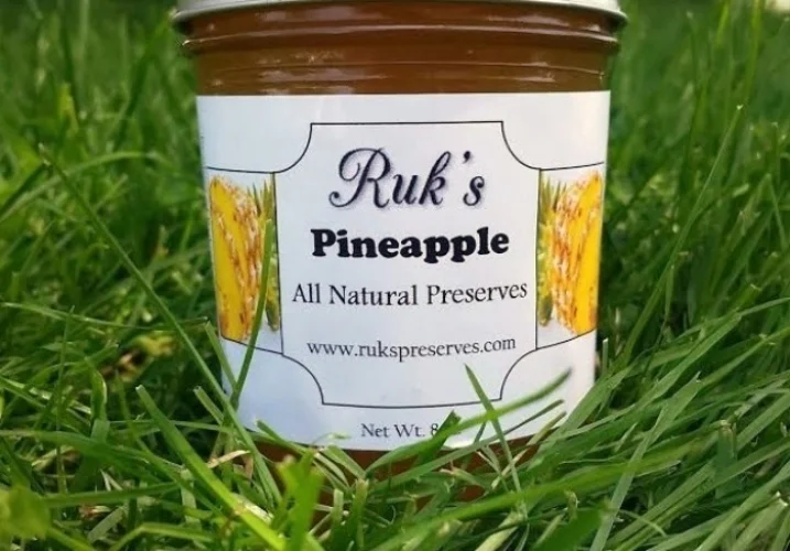 8 oz. Jar (January - December) Pineapple is the flavor that got us started and one of our customer favorites! Enjoy this flavor on toast or glazed over your holiday ham! Ingredients: Pineapple, Sugar, Pectin, Organic Lemon Juice