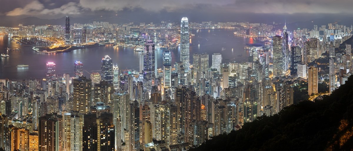 Hong_Kong_Night_Skyline_sm.jpg