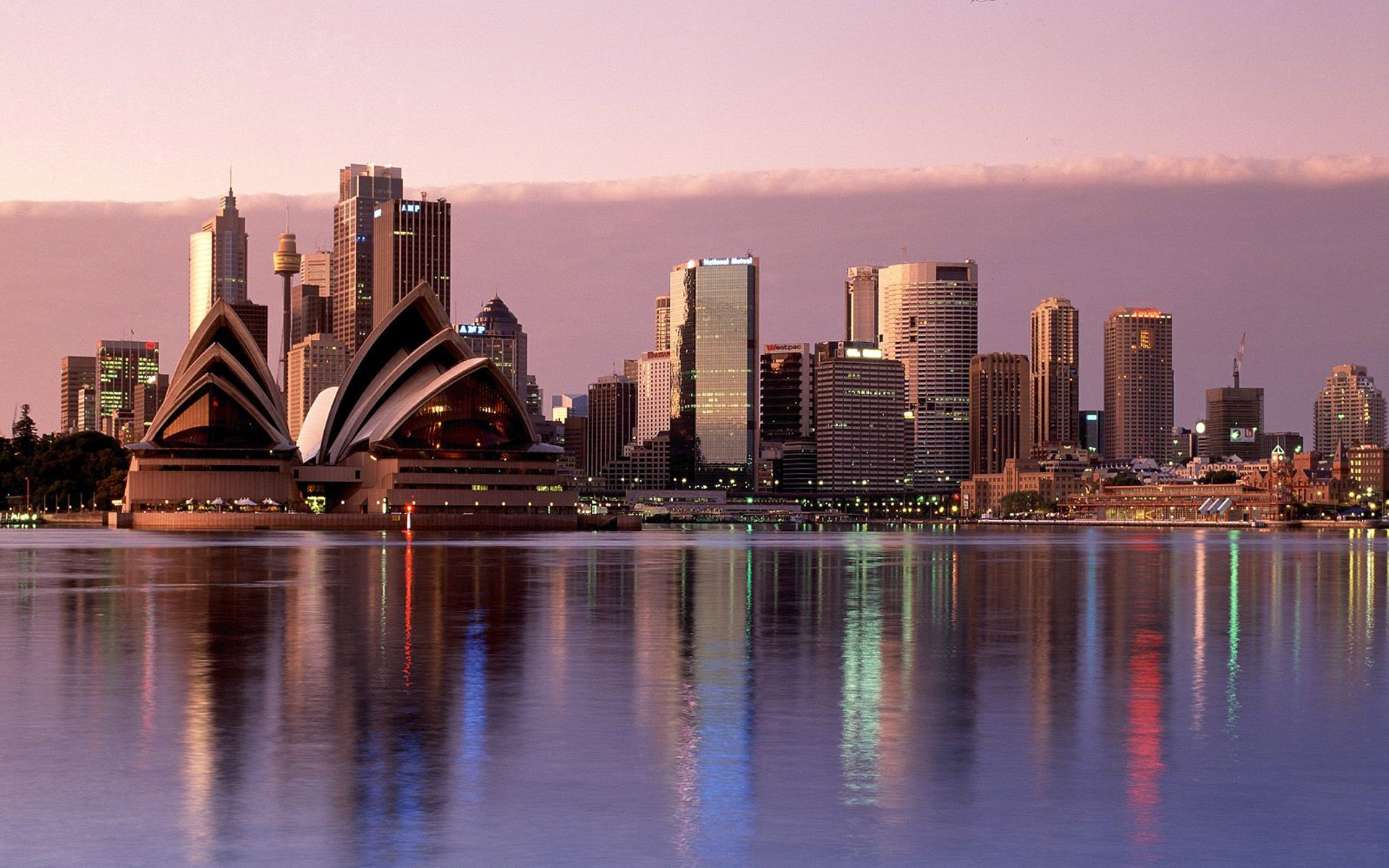 Sydney skyline.jpg