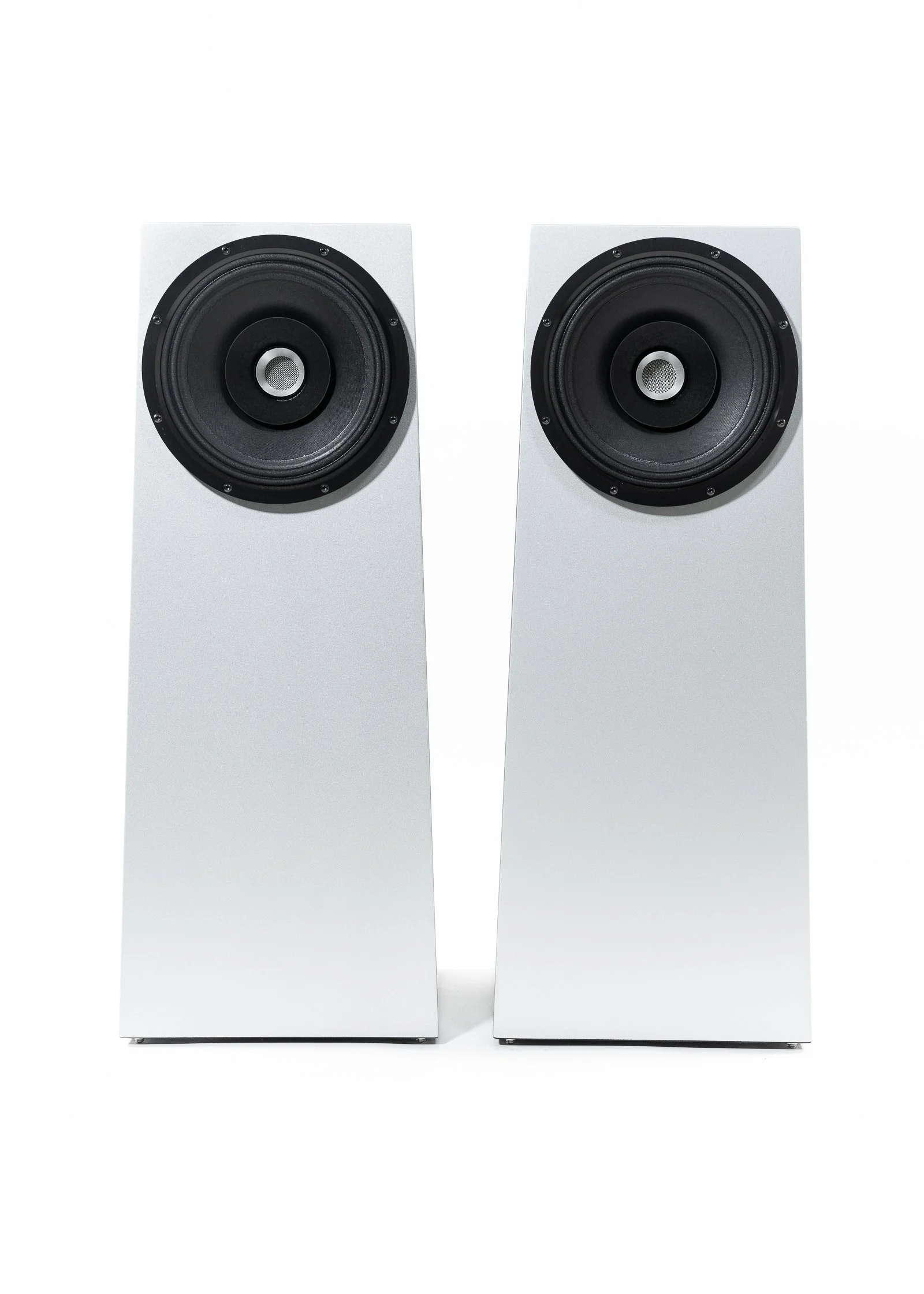 Photo of Zu Soul Six loudspeaker set finished in mercury silver.