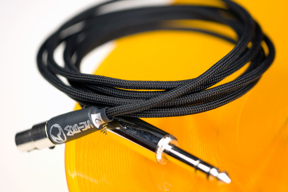 Mobius AKG