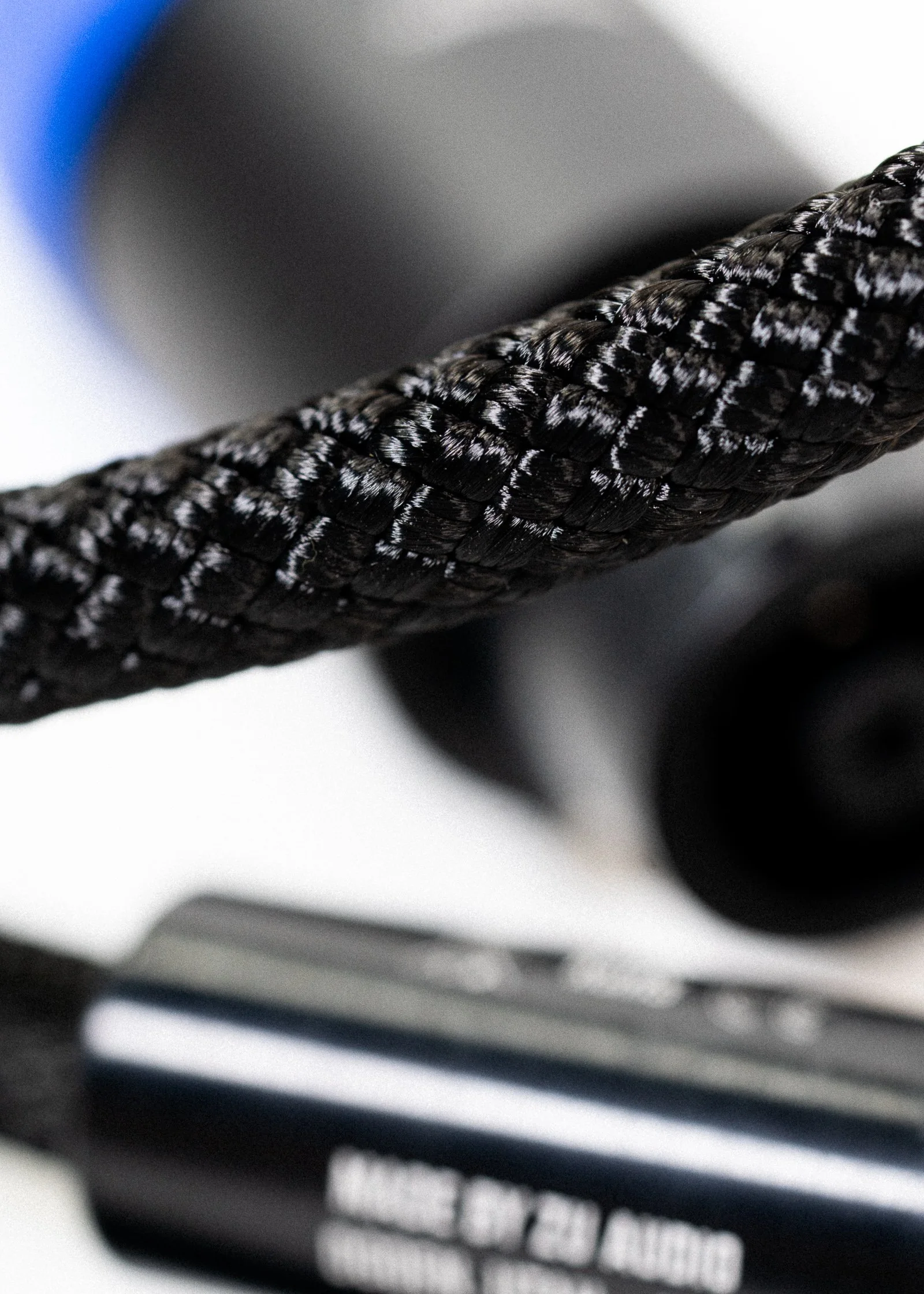 Silver &amp; Silver-Bearing Zu Cable Is Back In Stock