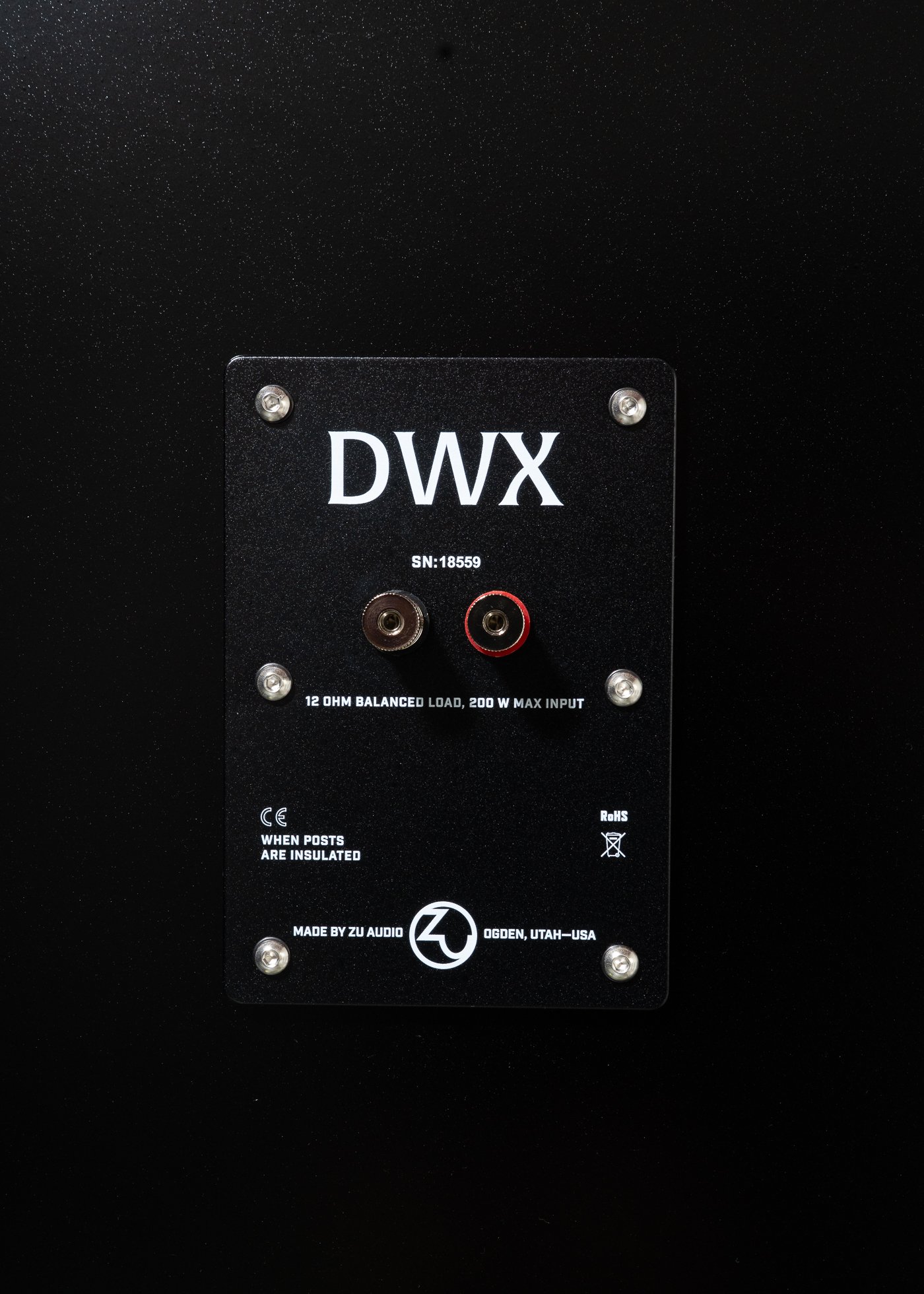 Photo of nameplate and connections.
