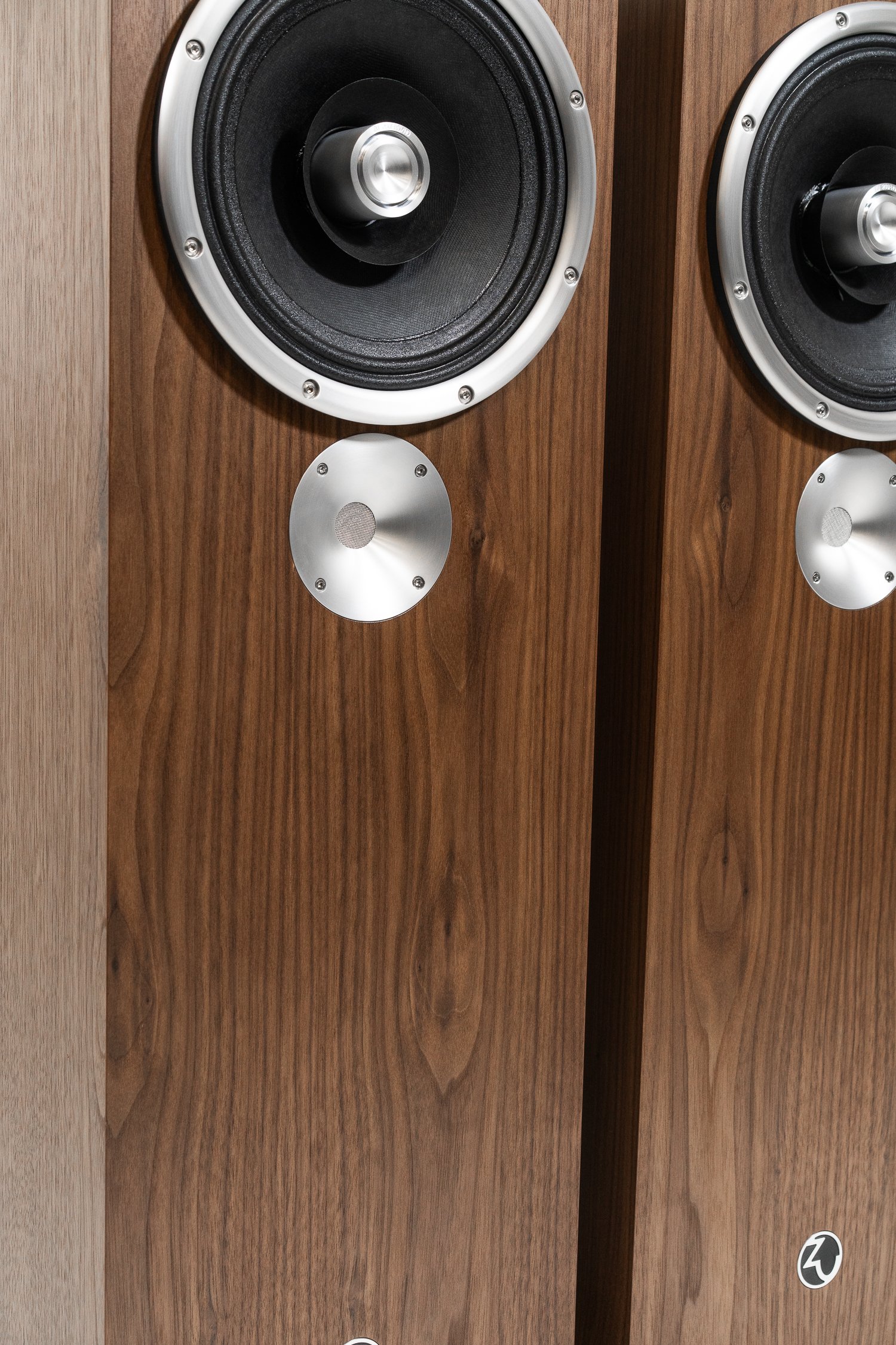 Kinda closeup photo of DW-6 Supreme finished in American walnut.
