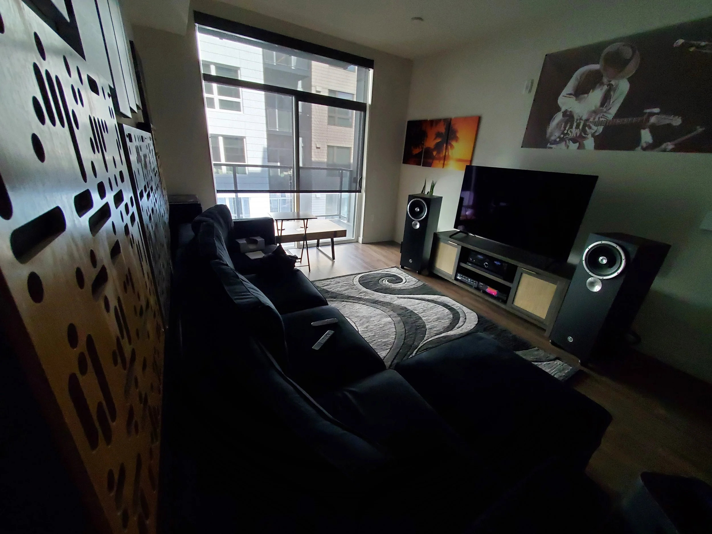 Zu DW-6 Supreme (feet: IsoAcoustics NEO,)
Integrated AMP: Advance Paris APEX A8 (Tube preamp with class A/B) Platform: IsoAcoustics ZaZen, DAC: Geshelli Torc w/ dual mono AK4499 and Burson V7 Vivid opamps (on IsoAcoustics mini pucks,) Source: Eversol