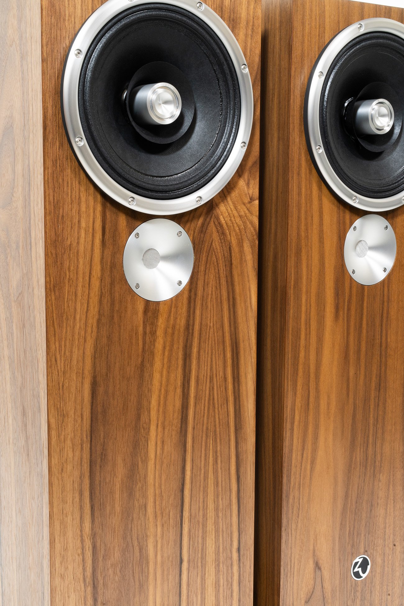 Photos of Zu Walnut Dirty Weekend 6 Superfly on Sale Ready to Ship
