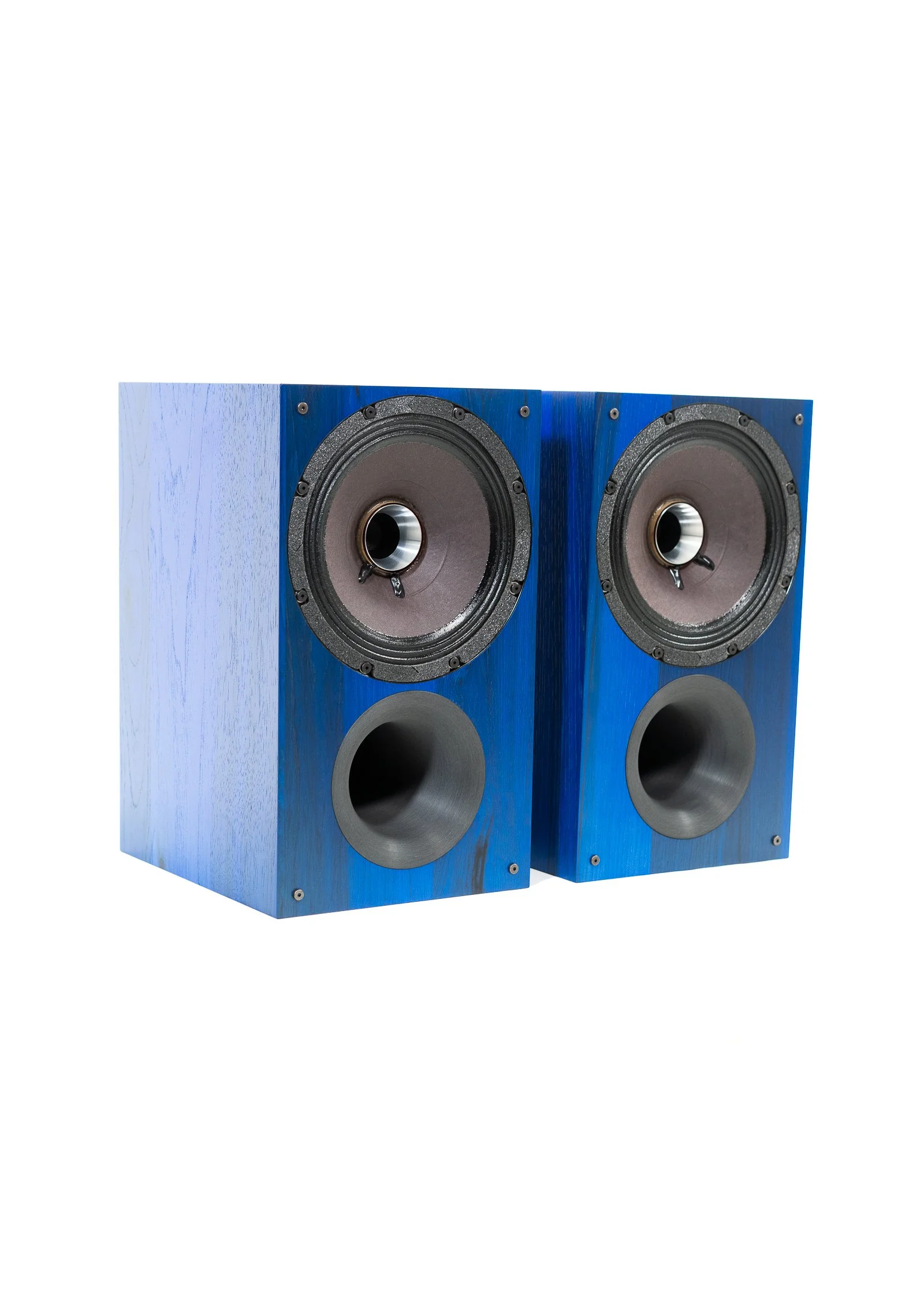 Photo of Zu Audio Method Bookshelf speaker finished in electric blue hickory.