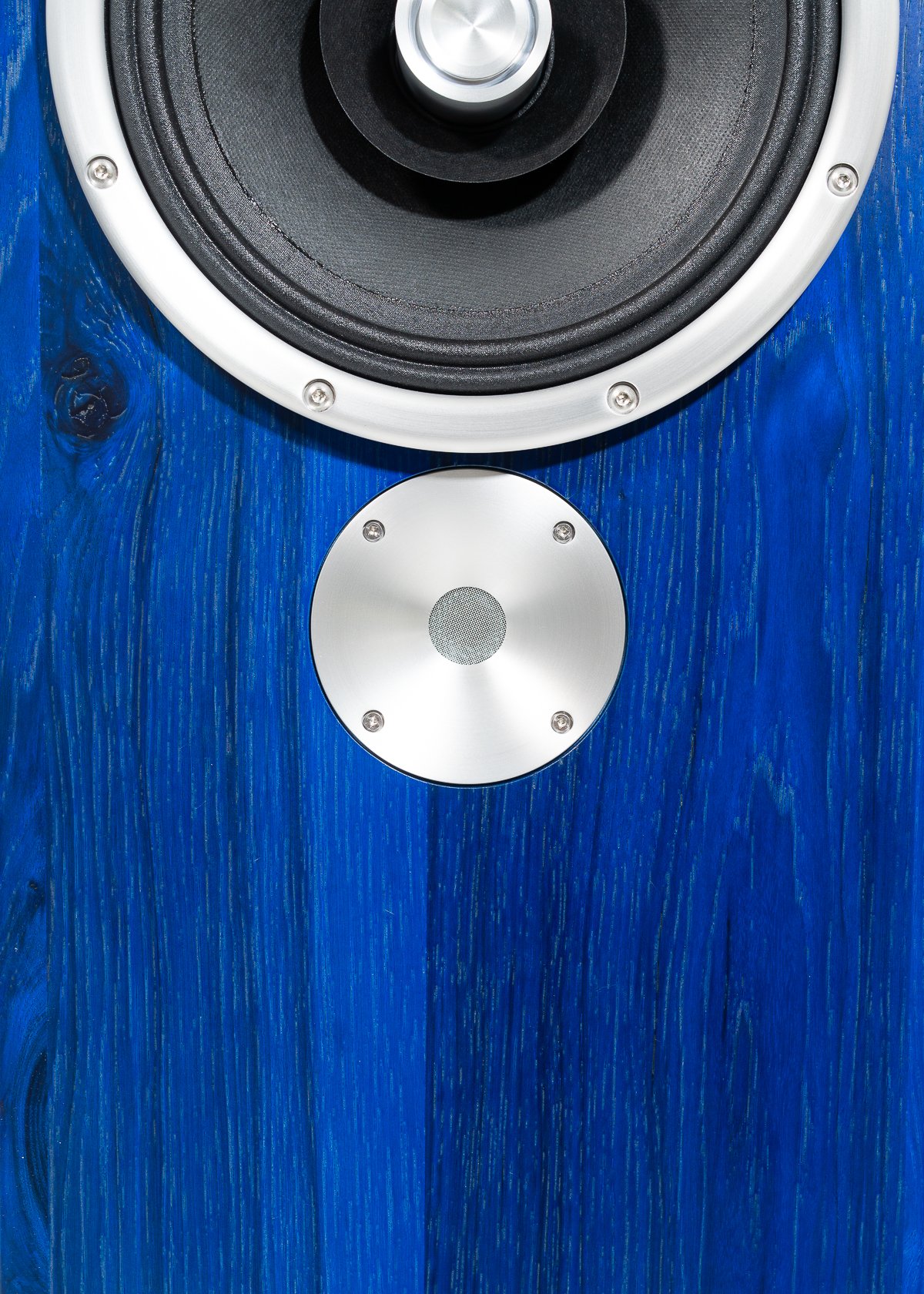 Closeup photo showing driver and finish detail.