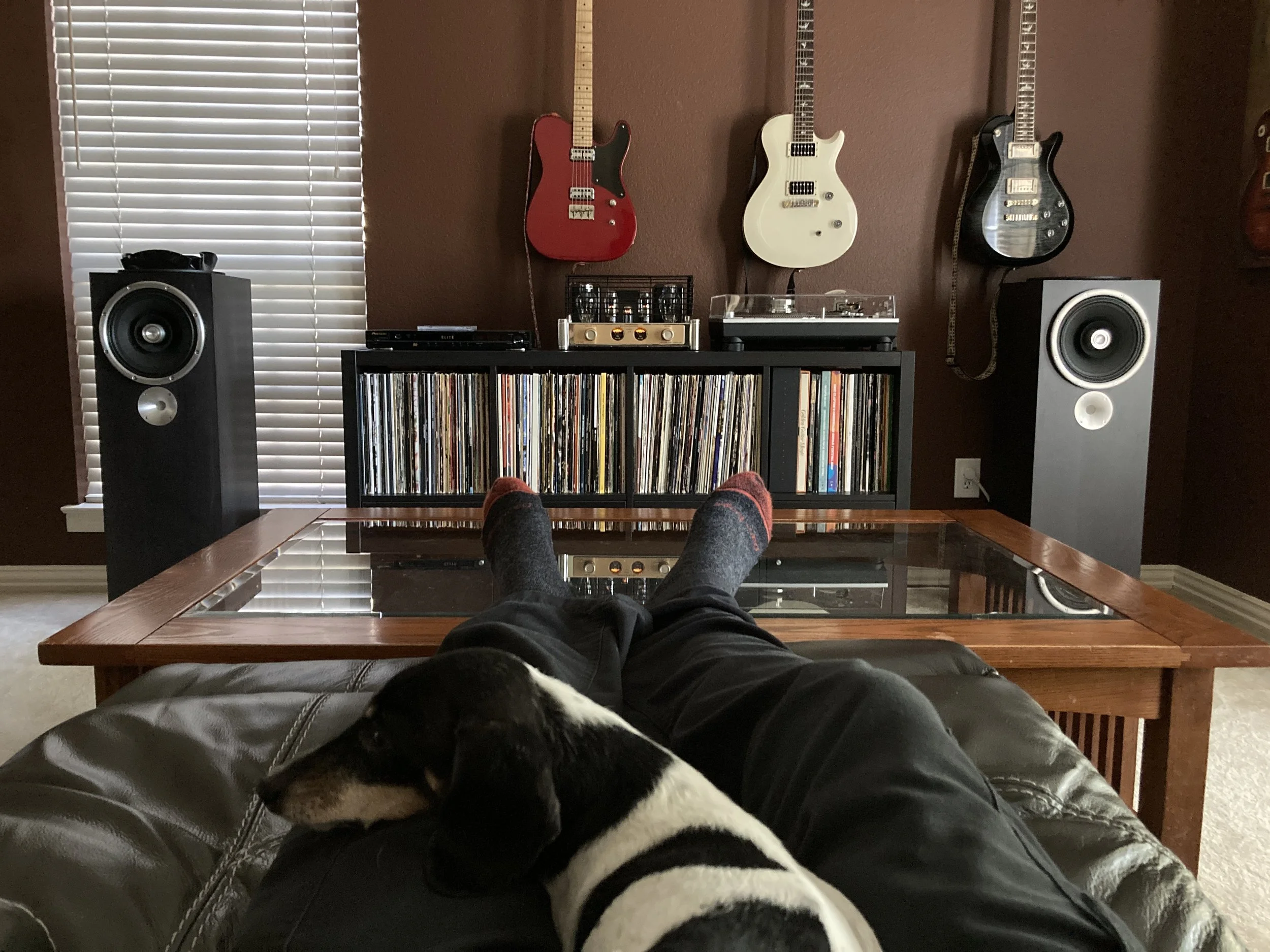 The original Zu Omens finished in ghost black maple with dw6 upgraded drivers, Boyuurange A50 tube amp 300b all tubes upgraded with linlai brand heritage line tubes. Technics mkvll turntable with audio-technica at-vm750xsh shibata stylus and audio-te