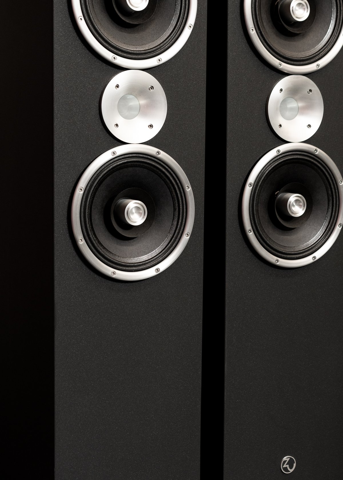 Kinda closeup photo of Zu Definition Mk.IV loudspeakers.
