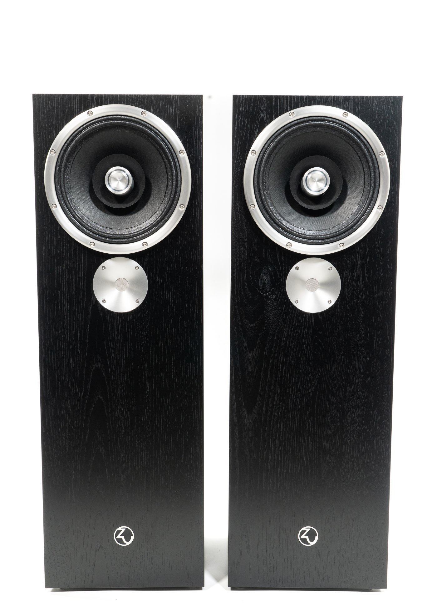 Photo of Zu DW-6 Superfly finished in black hickory.