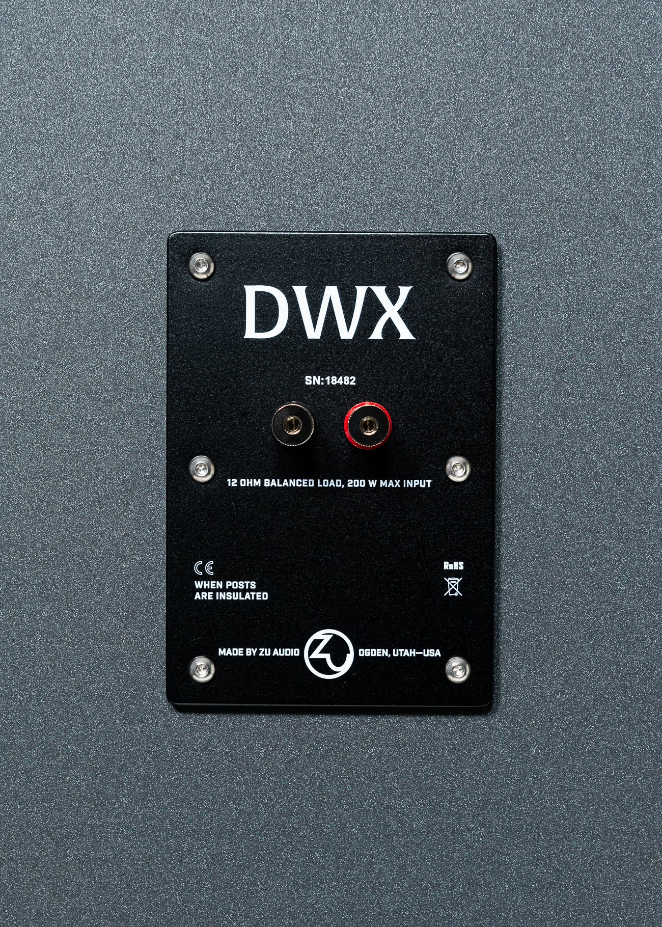 Closeup photo of Zu DWX nameplate and connections.