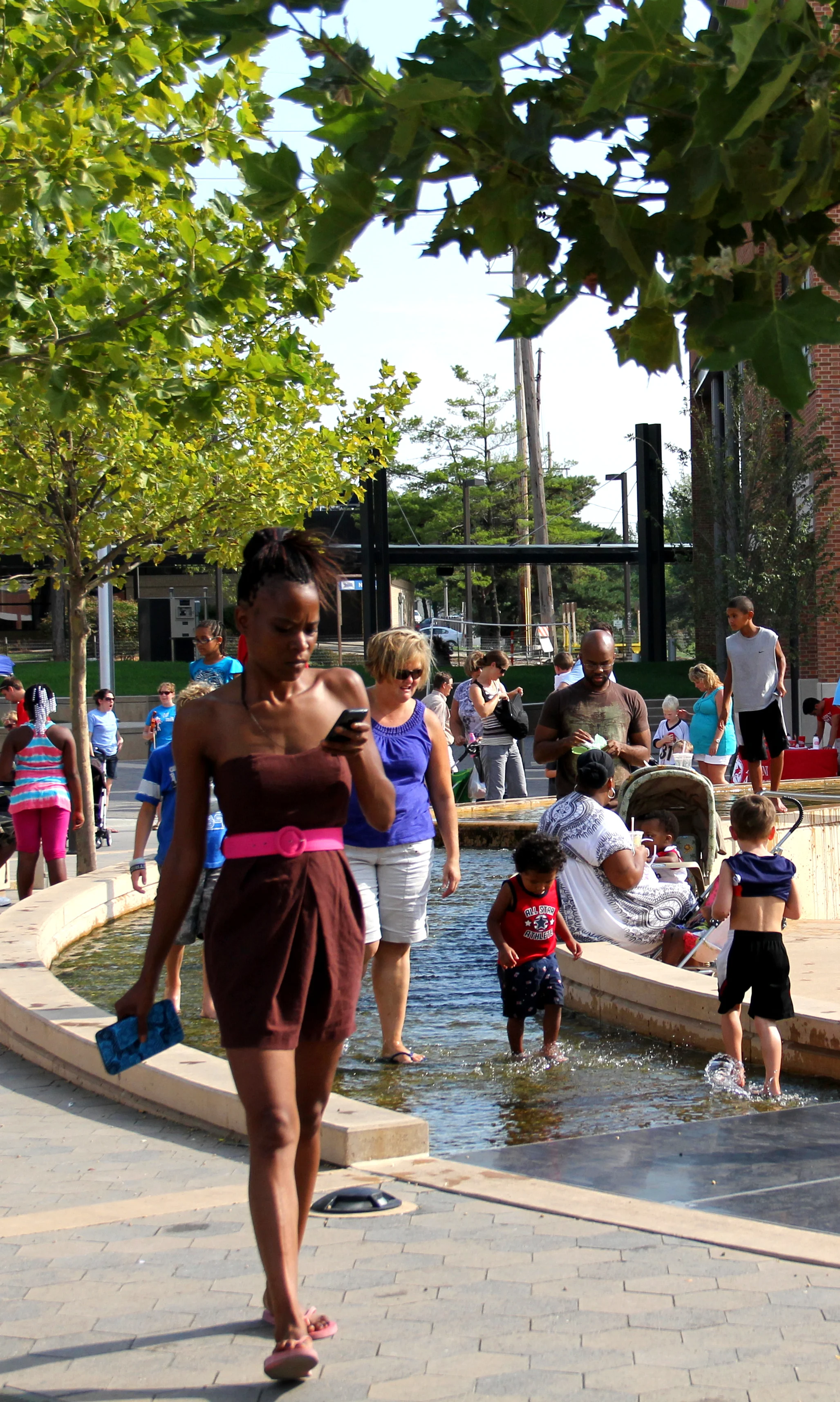 IMG_9774.uptown crowd.JPG