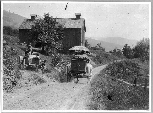 Buick roadster waits for horse-drawn wagon to pass on narrow country road above Liberty, N.Y., circa 1912. Courtesy of Library of Congress, Prints and Photographs Division
