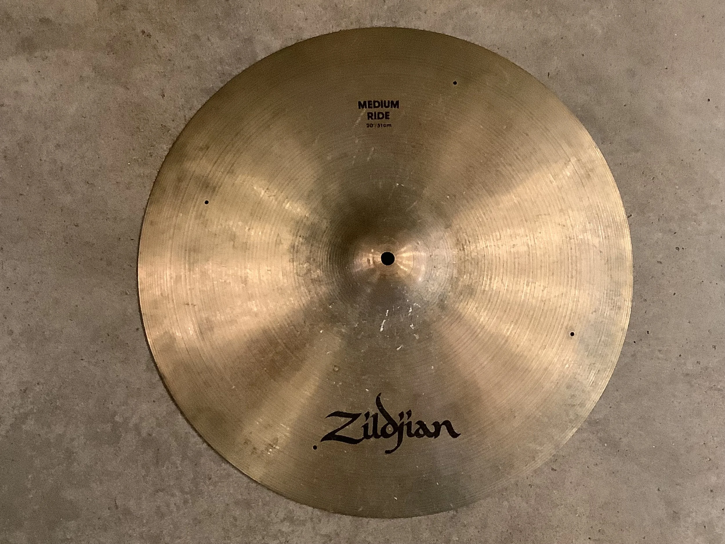 20 Zil A Med RIVa1.jpeg