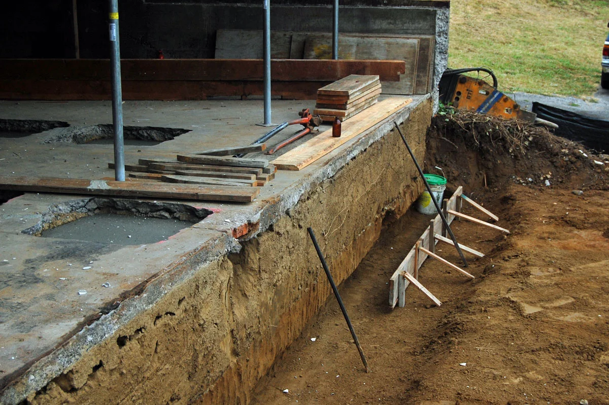 corbet_house_demo_10