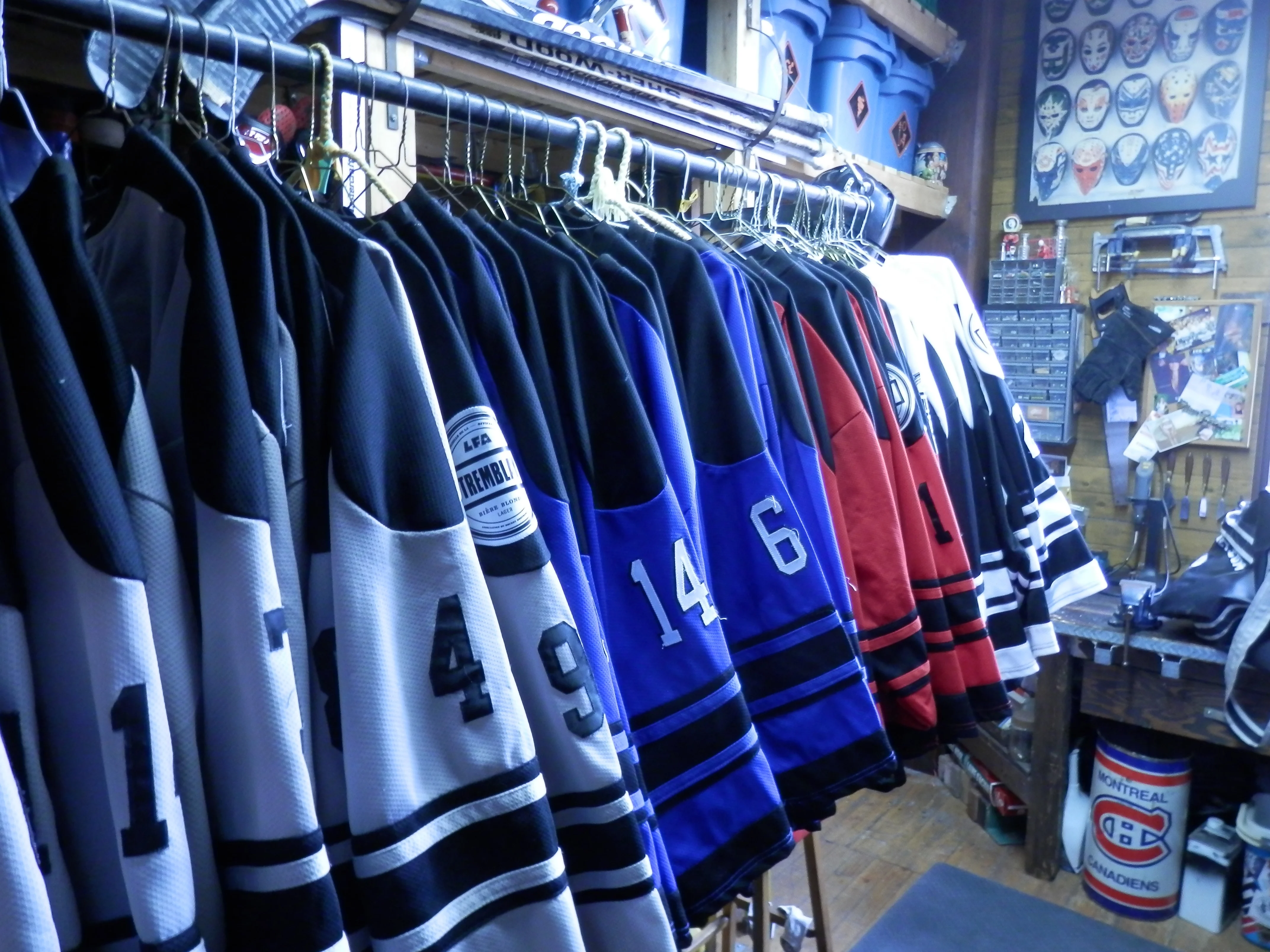 ENTRE LA FIN ET LE DÉBUT....