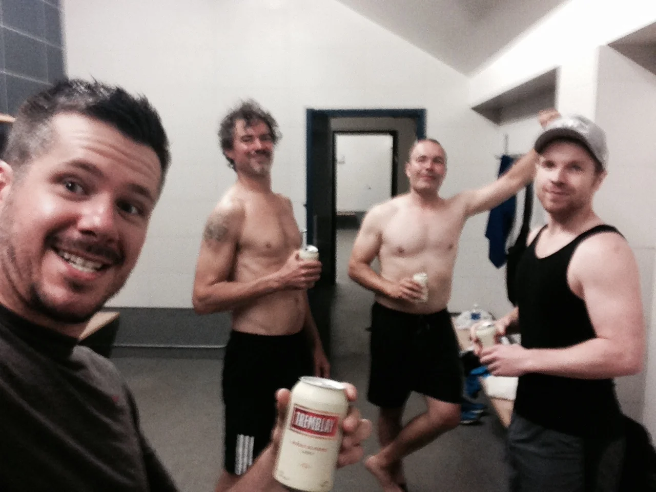 Seb Mainville and the boys après une séance d'entrainement au Collège Notre-Dame