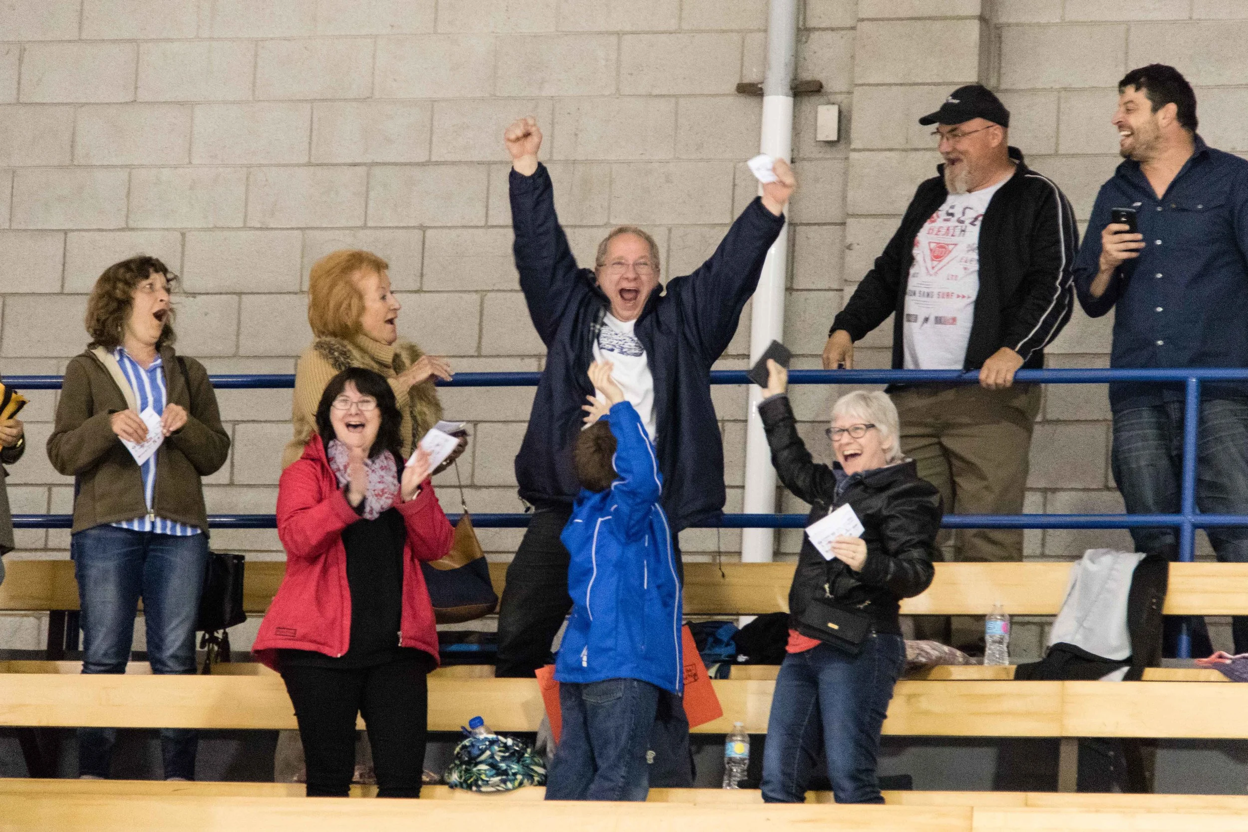 Alain chaiilier, notre grand gagnants d'une paire de billet pour aller voir le canadien en octobre prochain (photo joseph fleming)