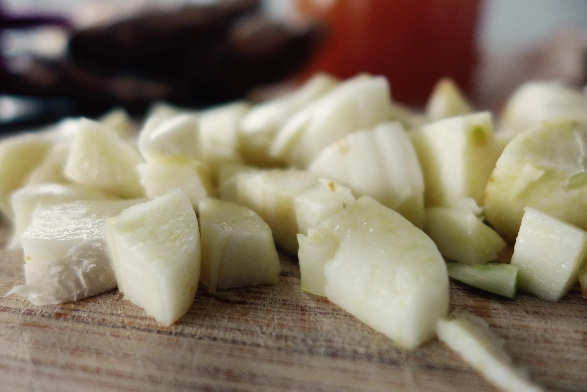 grob gehackter Knoblauch