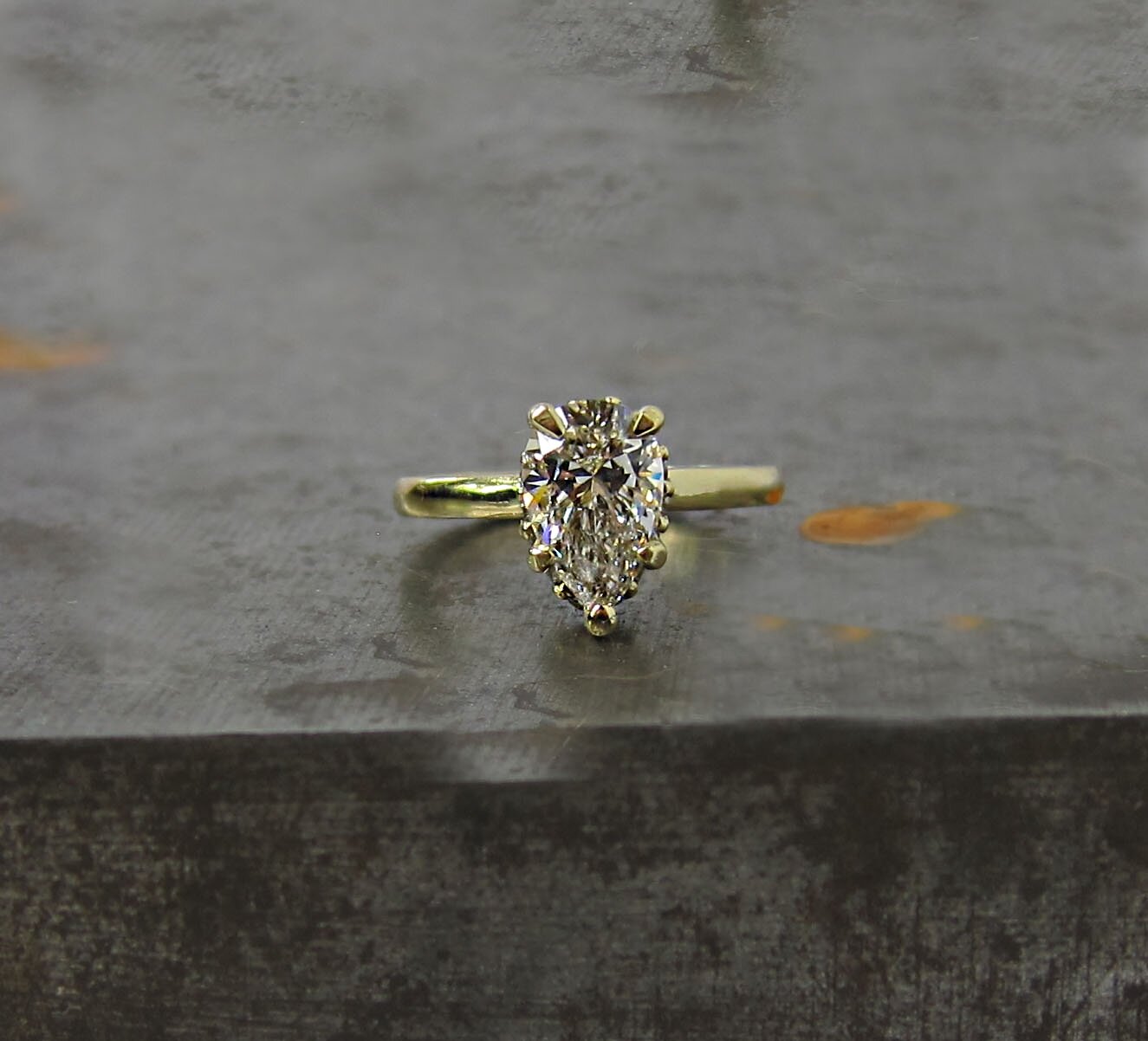 Pear-Cut-Diamond-Engagement-Ring.JPG