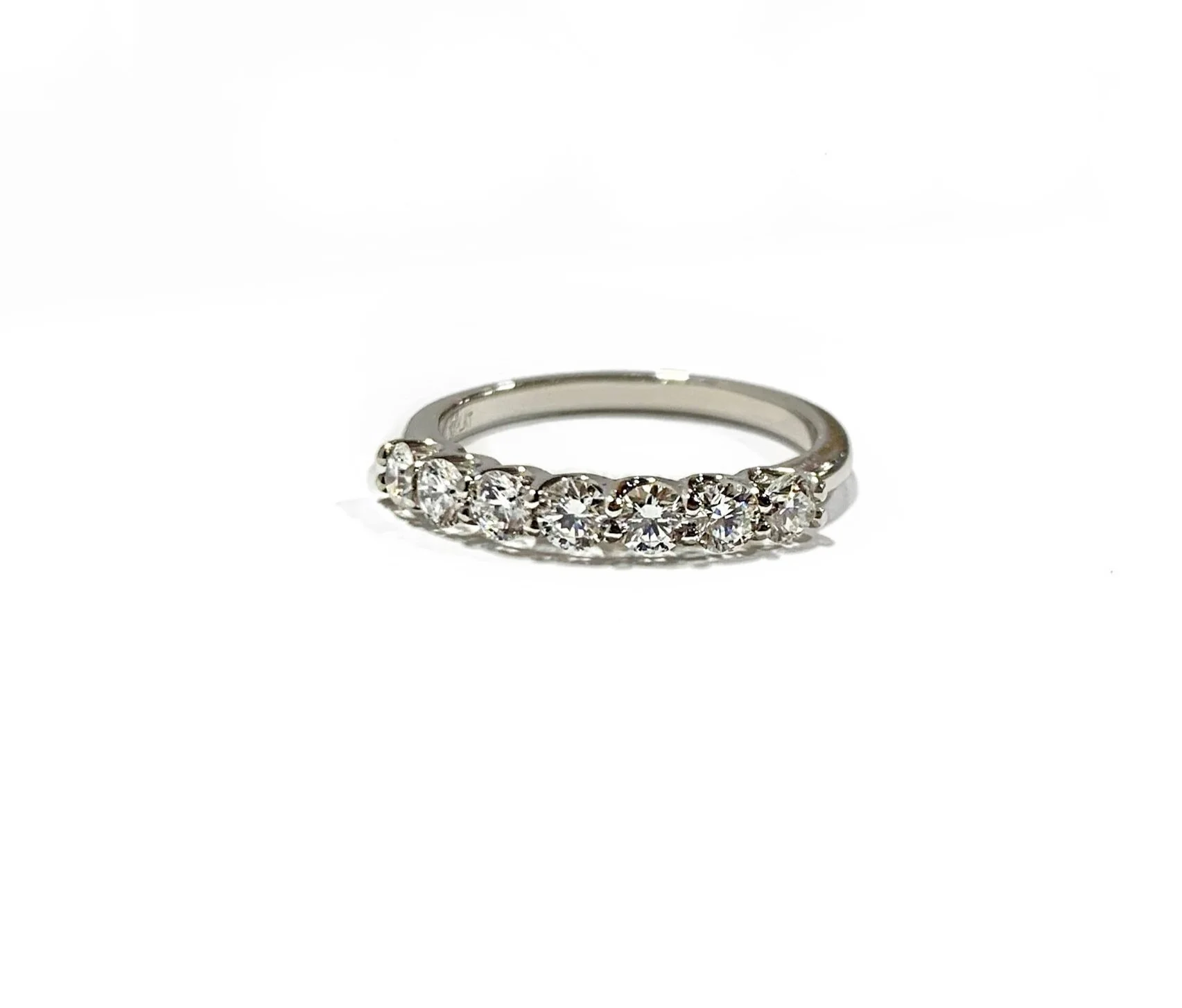 Shared-Prong-Canadian-Diamond-Ring.jpg