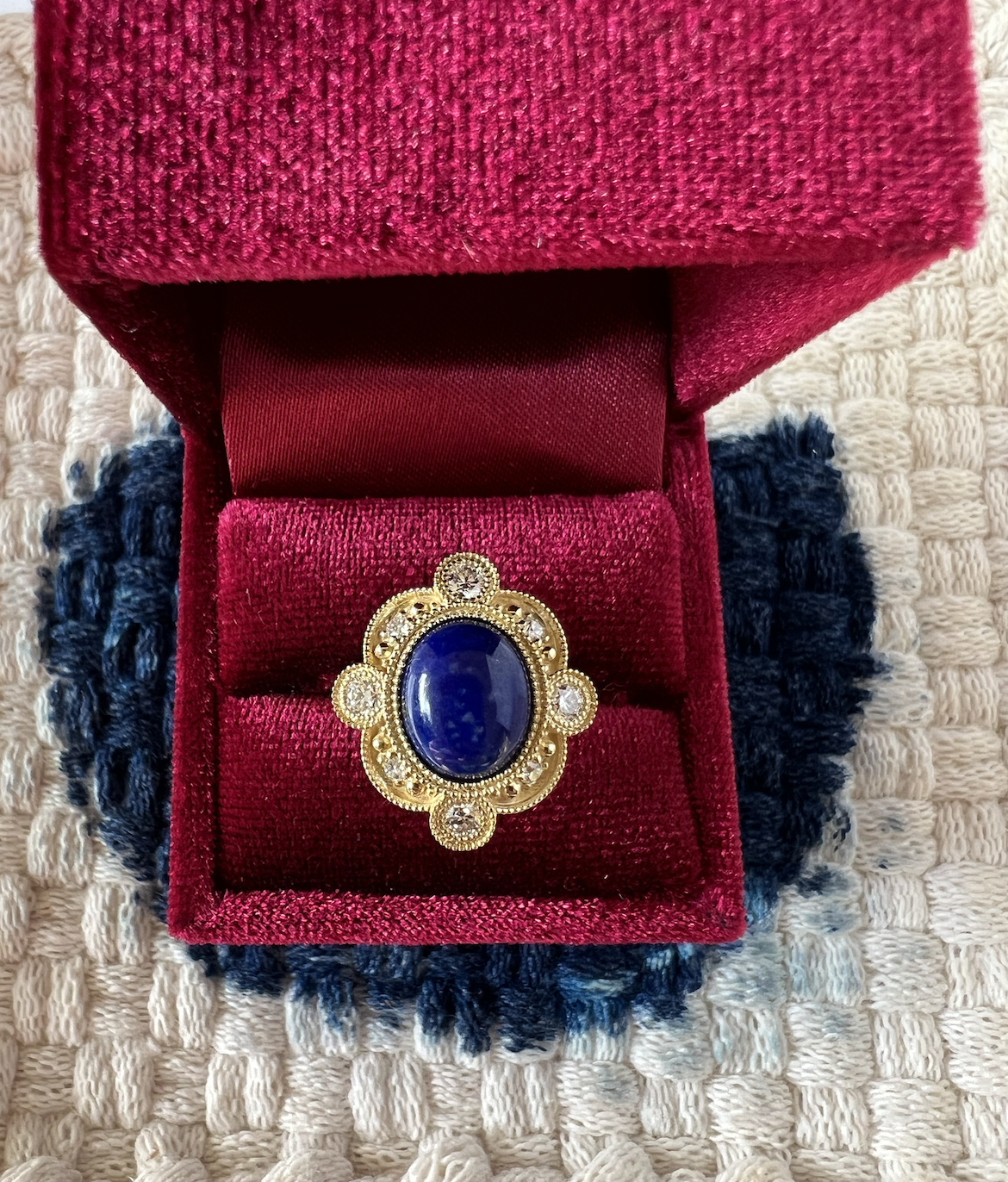 Lapis-Lazuli-Set-In-18k-Gold-with-Diamonds.jpg