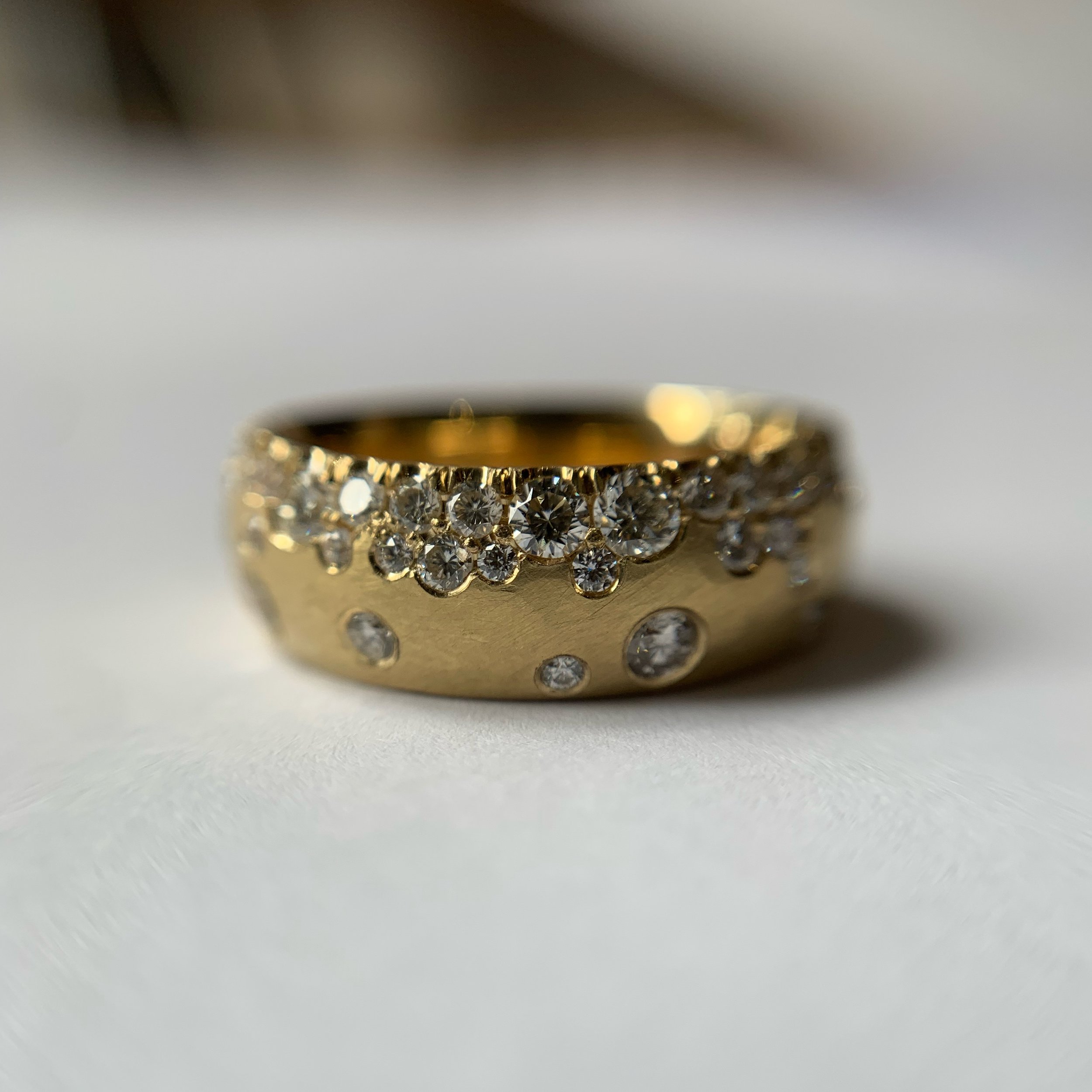 1-Heavy-18k-Gold-Cluster-Ring.JPG