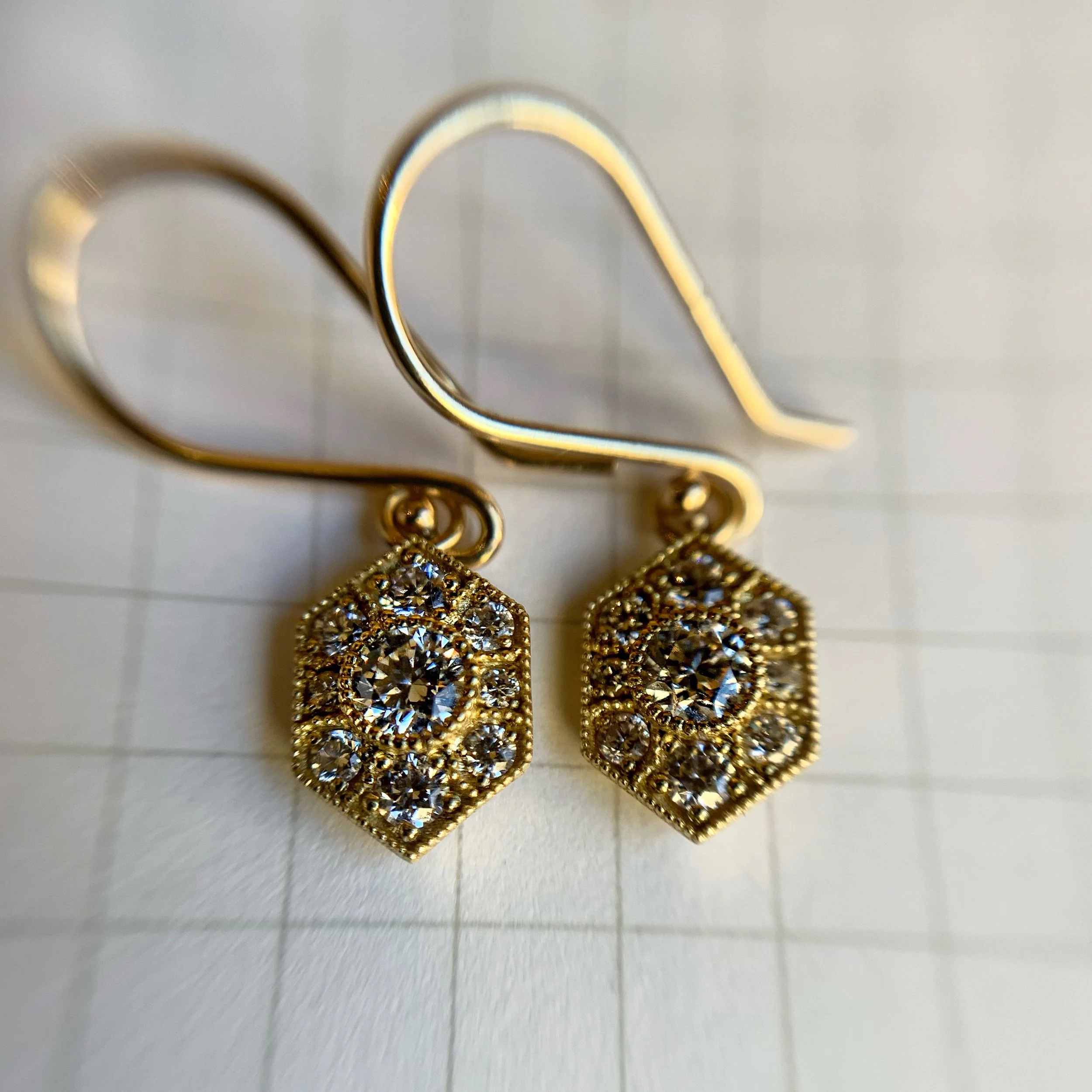 Vintage-inspired-dangle-earrings-canadian-diamonds.JPG