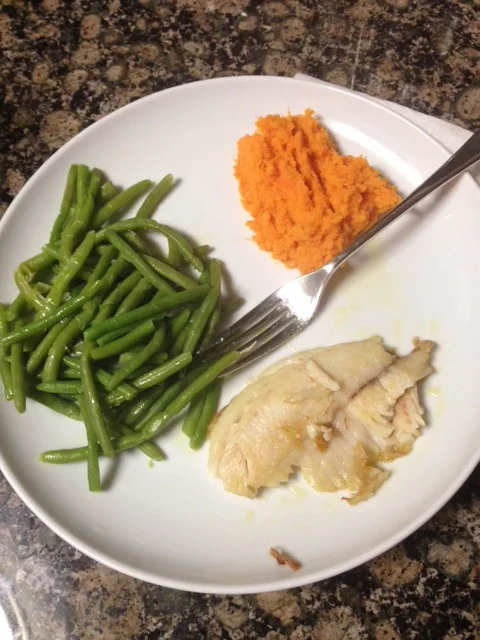 Baked tilapia, steamed green beans and mashed sweet potatoes