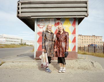 Motherland 2 (Twins, Elena and Vera Karnova, Magadan,Far East Russia. August 2004)    C-type print; edition 5/10