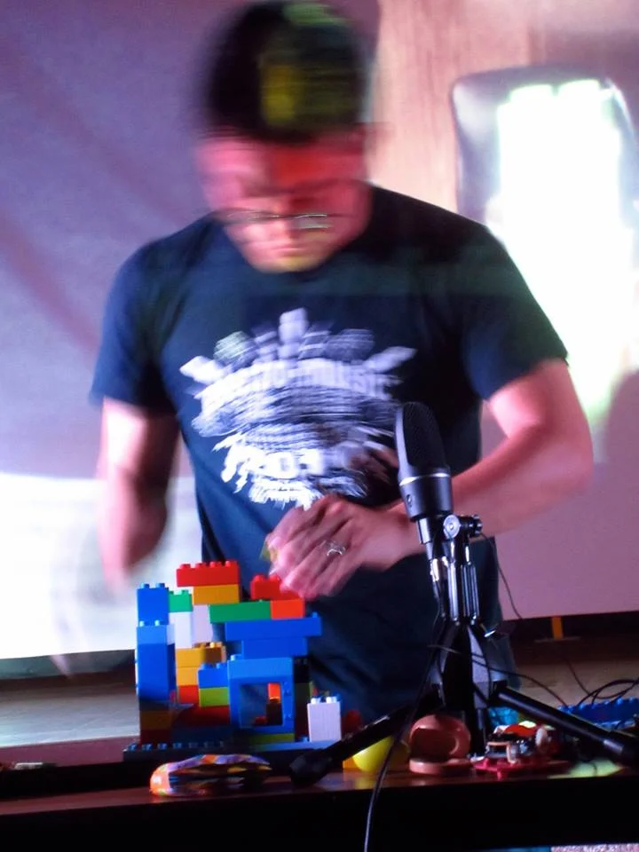 994795_639706456062113_556484087_n.jpg
